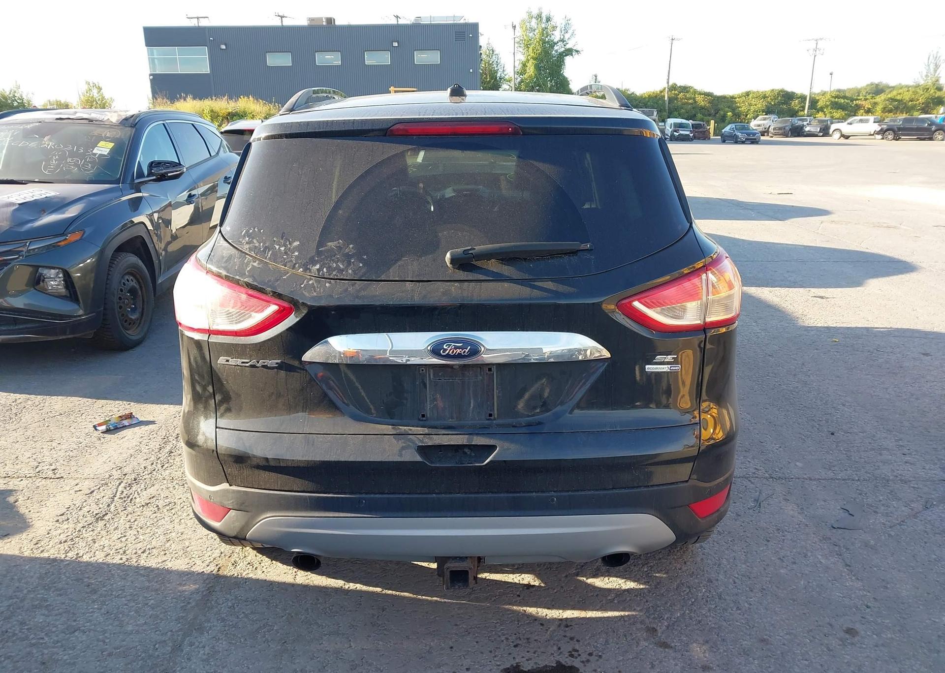 2015 FORD ESCAPE SE