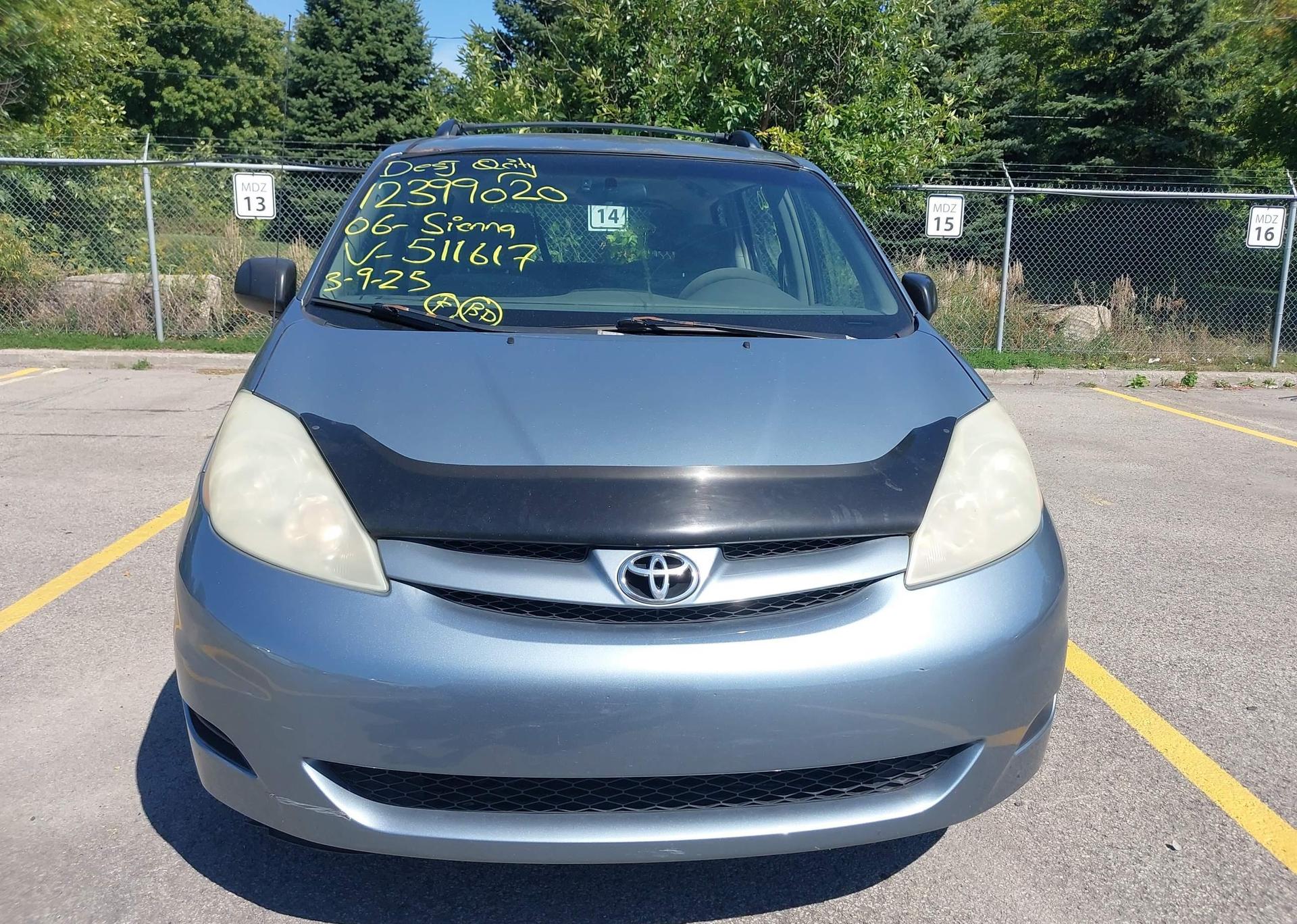 2006 TOYOTA SIENNA CE
