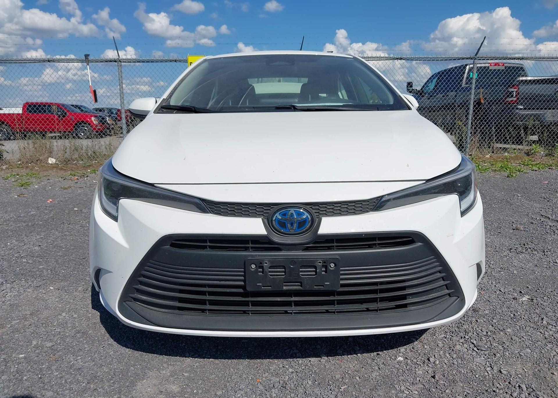 2024 TOYOTA COROLLA LE