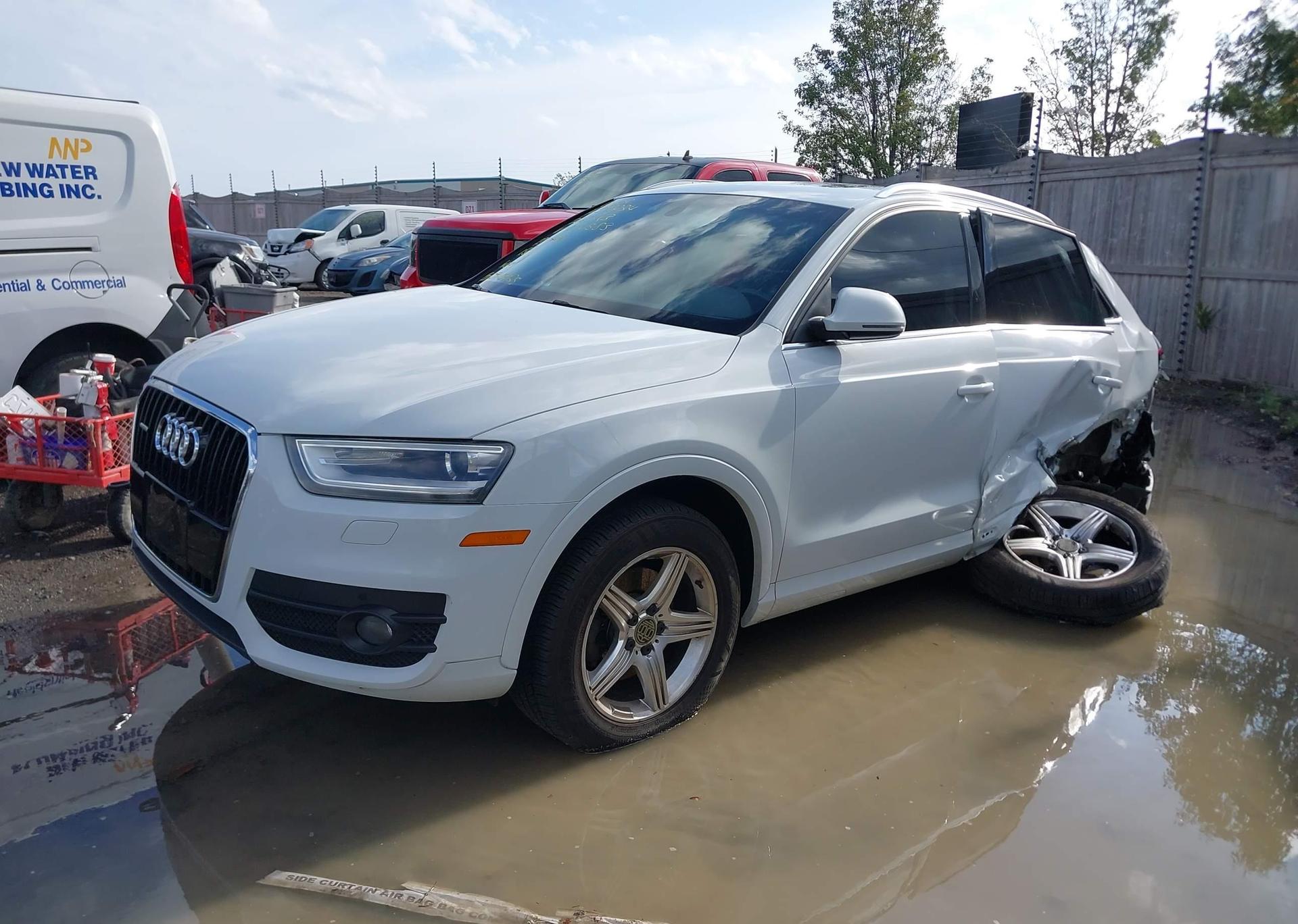 2015 AUDI Q3 2.0T TECHNIK