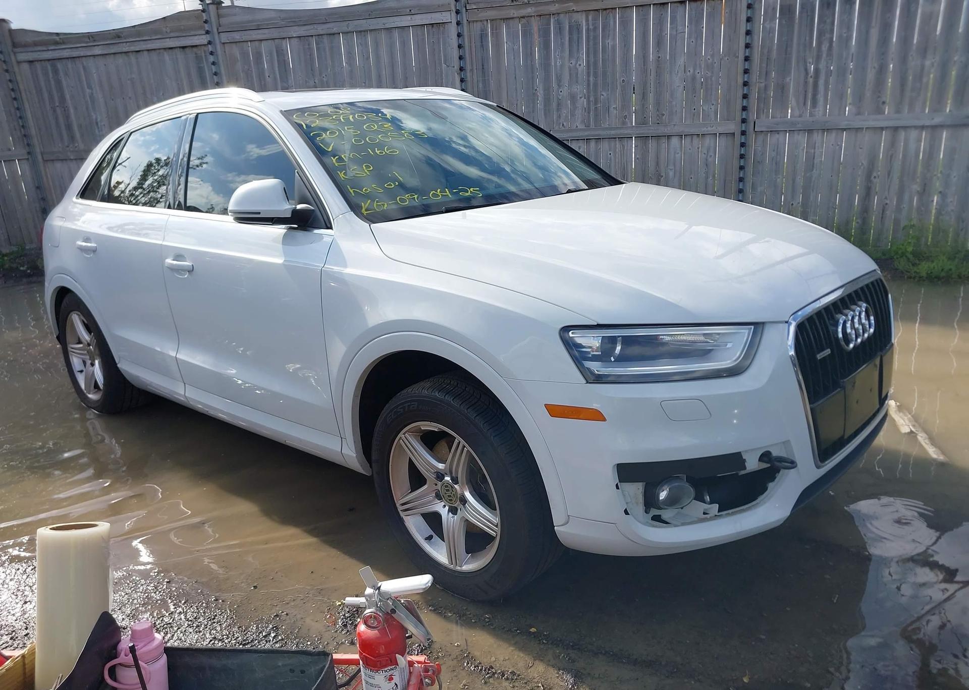 2015 AUDI Q3 2.0T TECHNIK