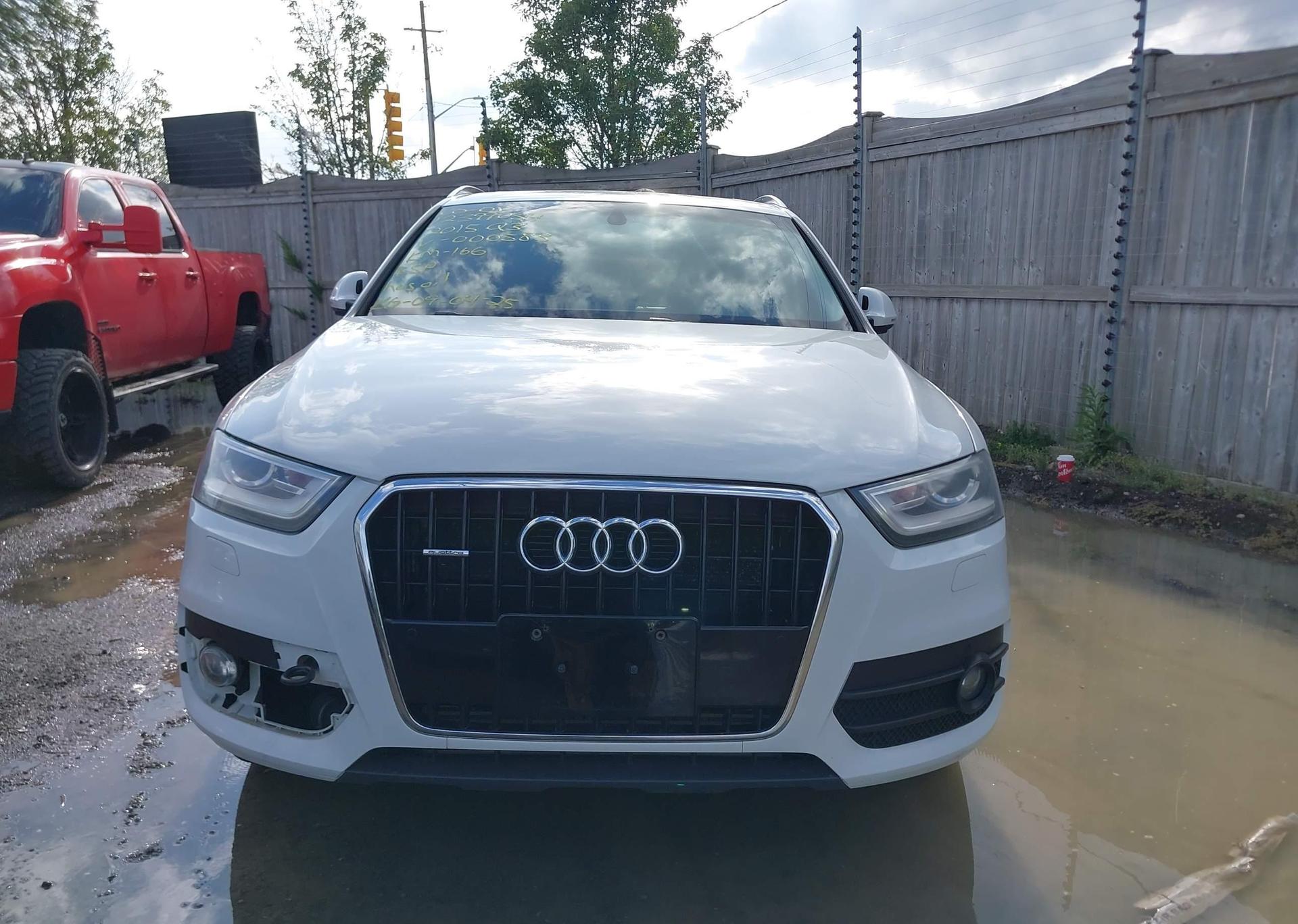 2015 AUDI Q3 2.0T TECHNIK