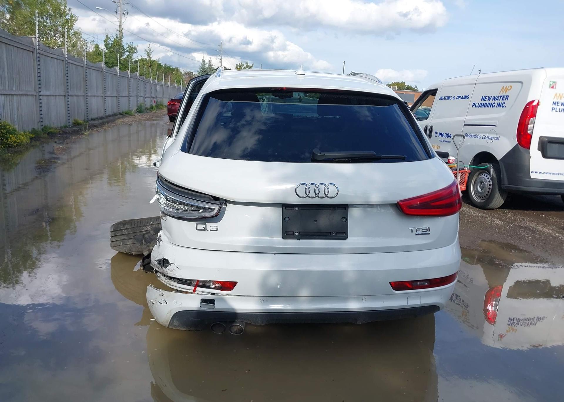 2015 AUDI Q3 2.0T TECHNIK