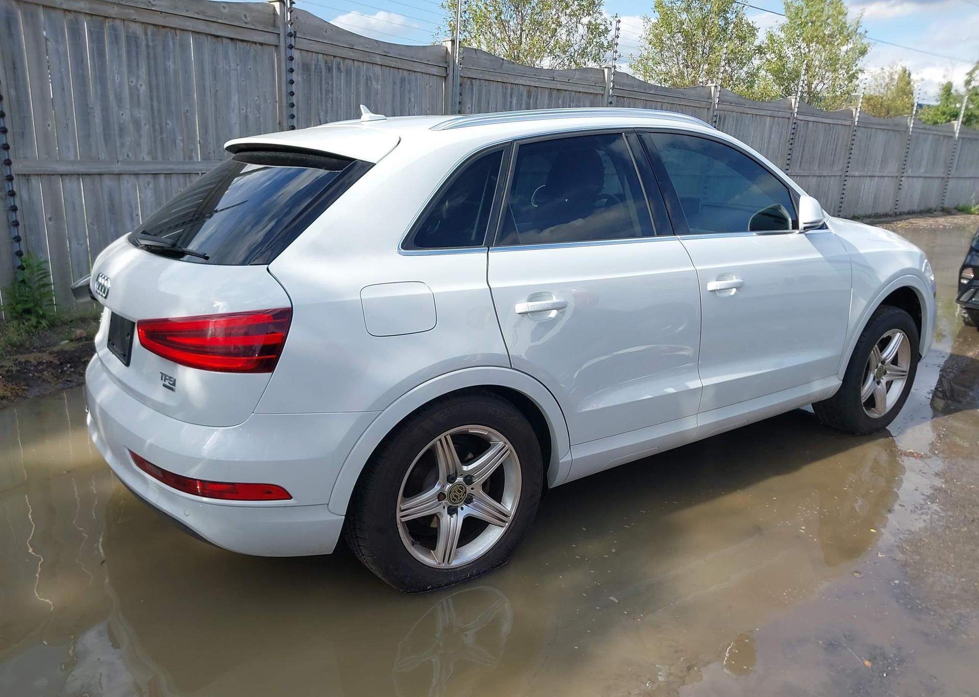2015 AUDI Q3 2.0T TECHNIK