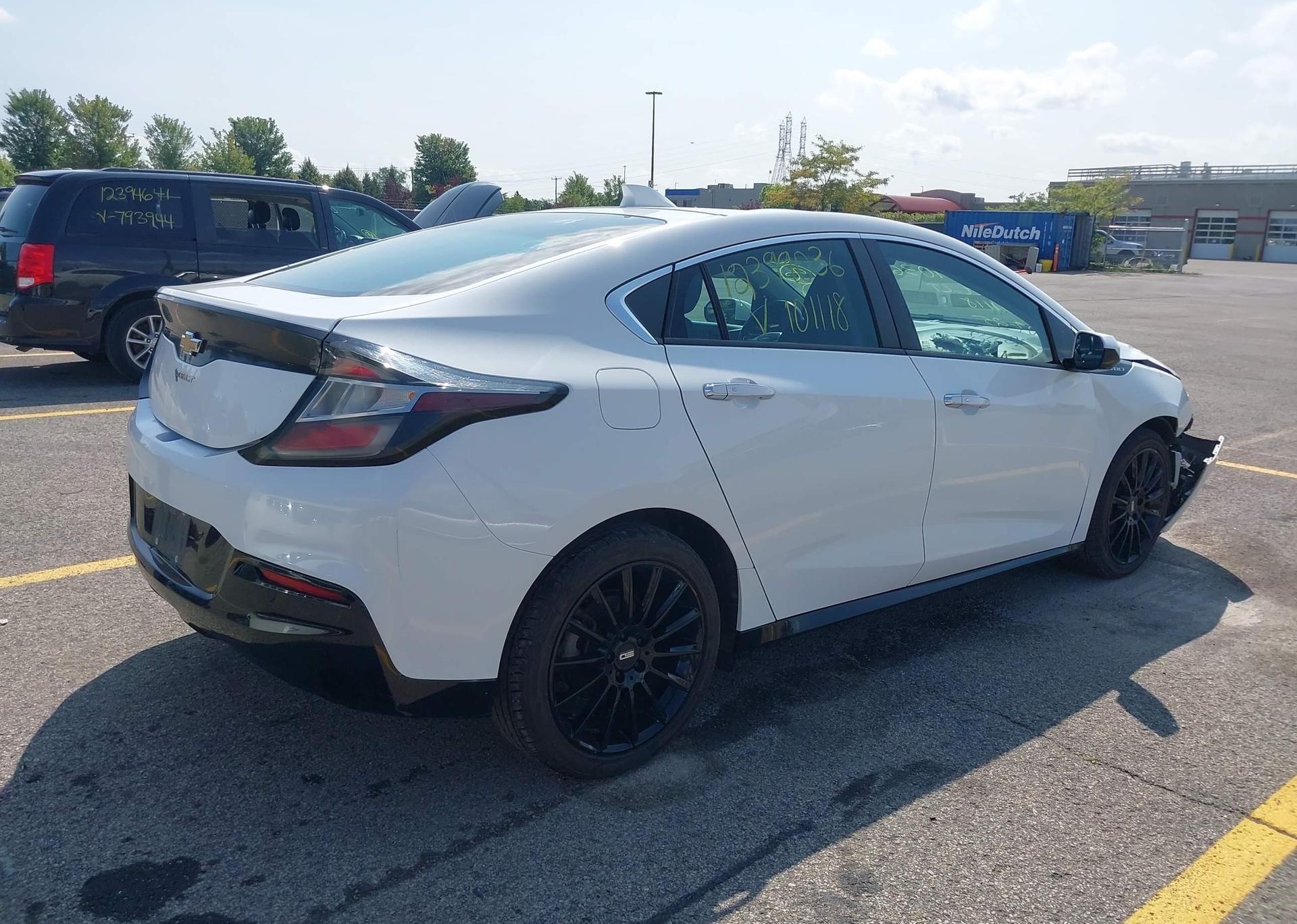 2017 CHEVROLET VOLT LT