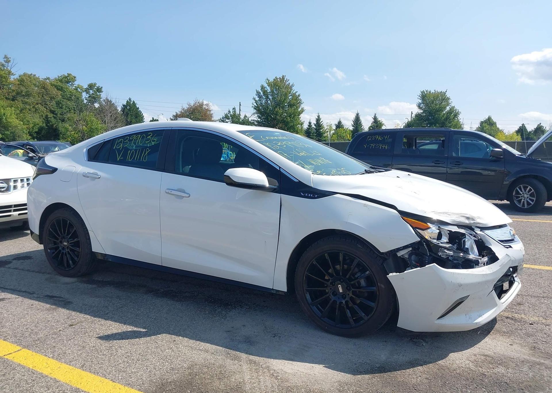 2017 CHEVROLET VOLT LT