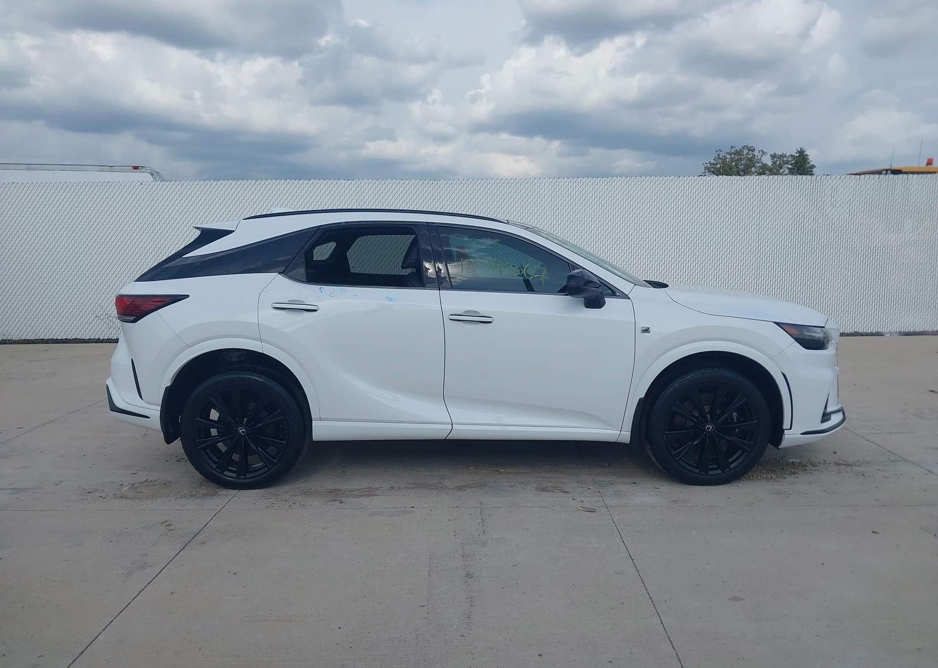 2023 LEXUS RX 500H