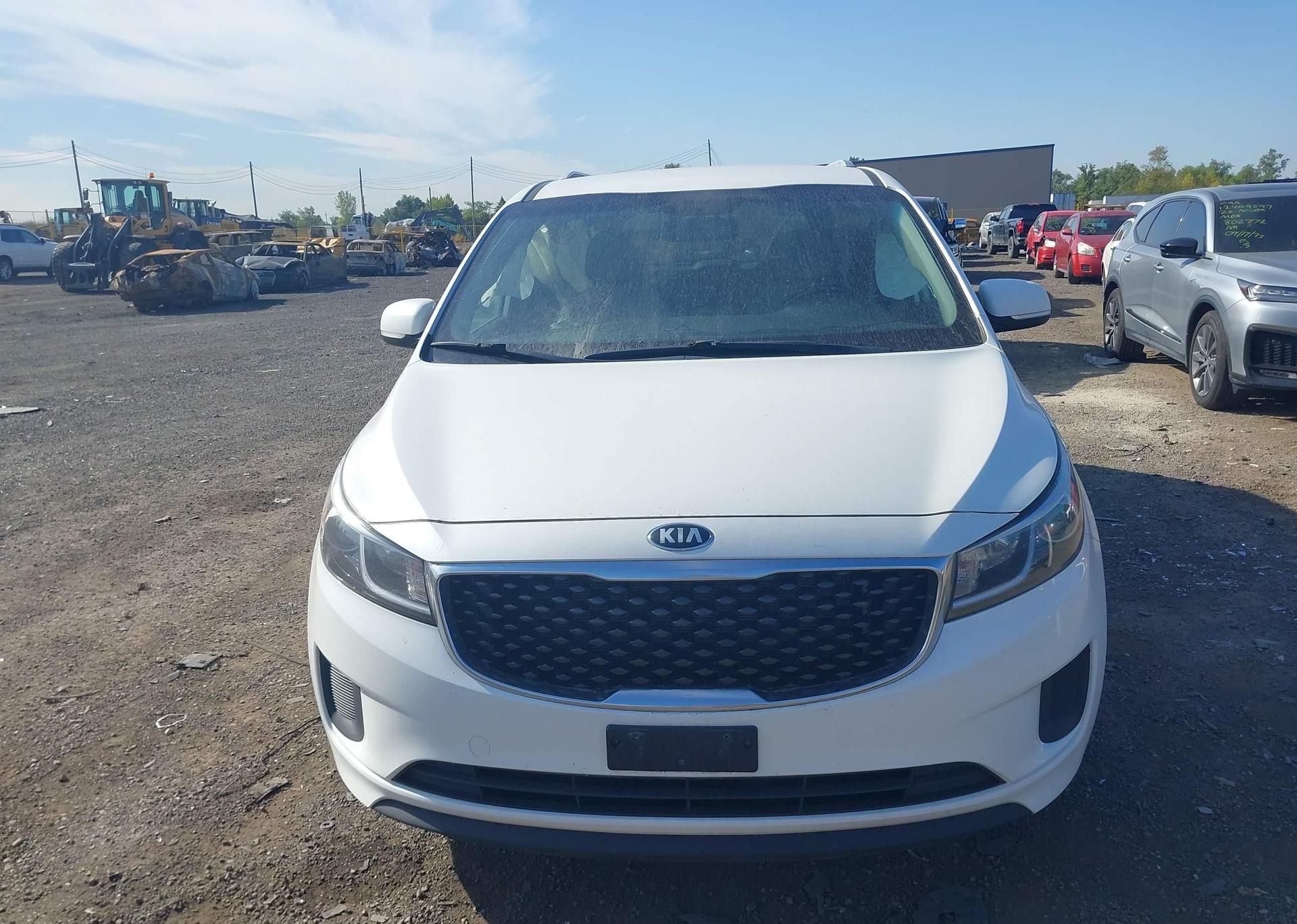 2018 KIA SEDONA LX