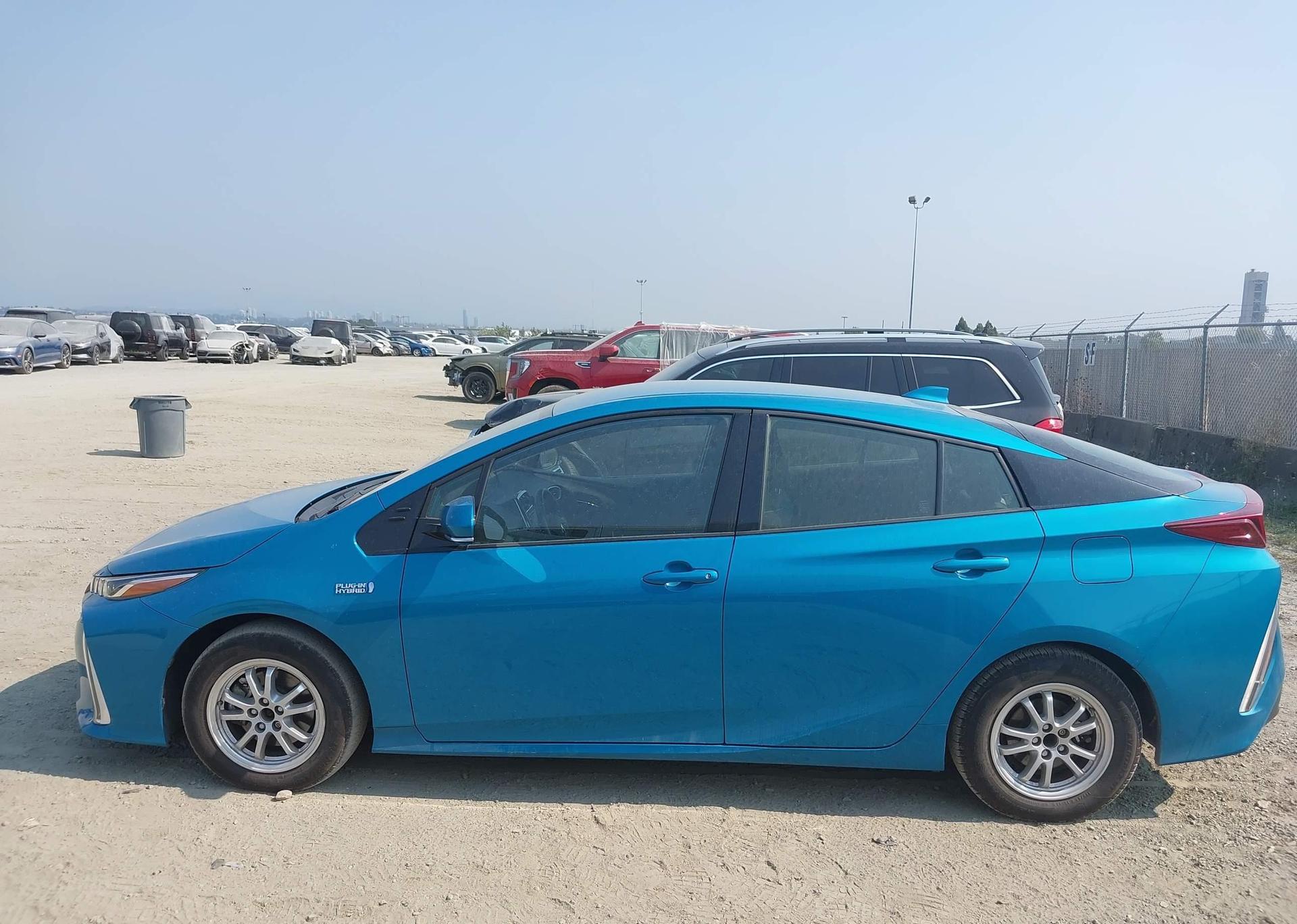 2020 TOYOTA PRIUS PRIME LE