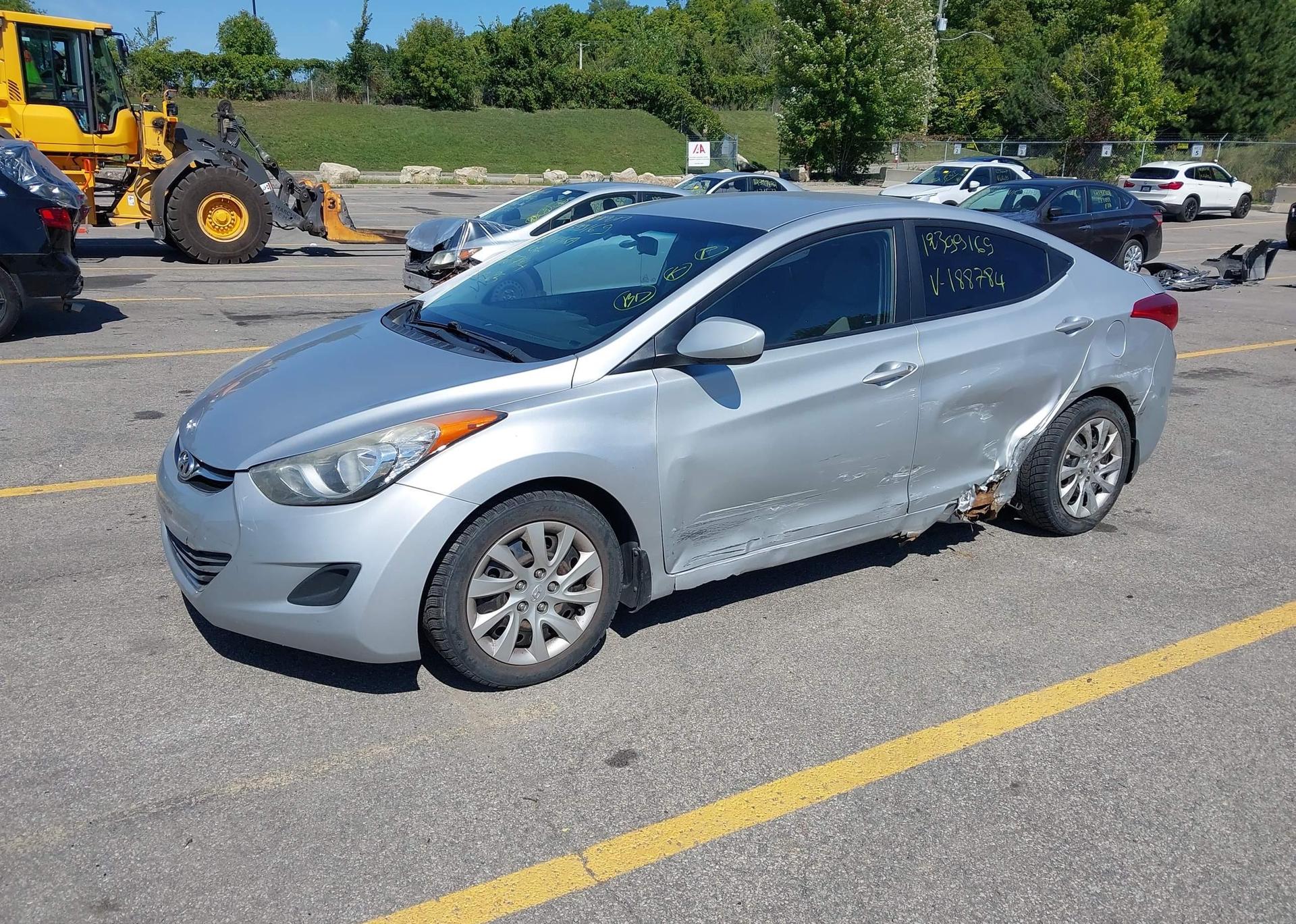 2013 HYUNDAI ELANTRA GL