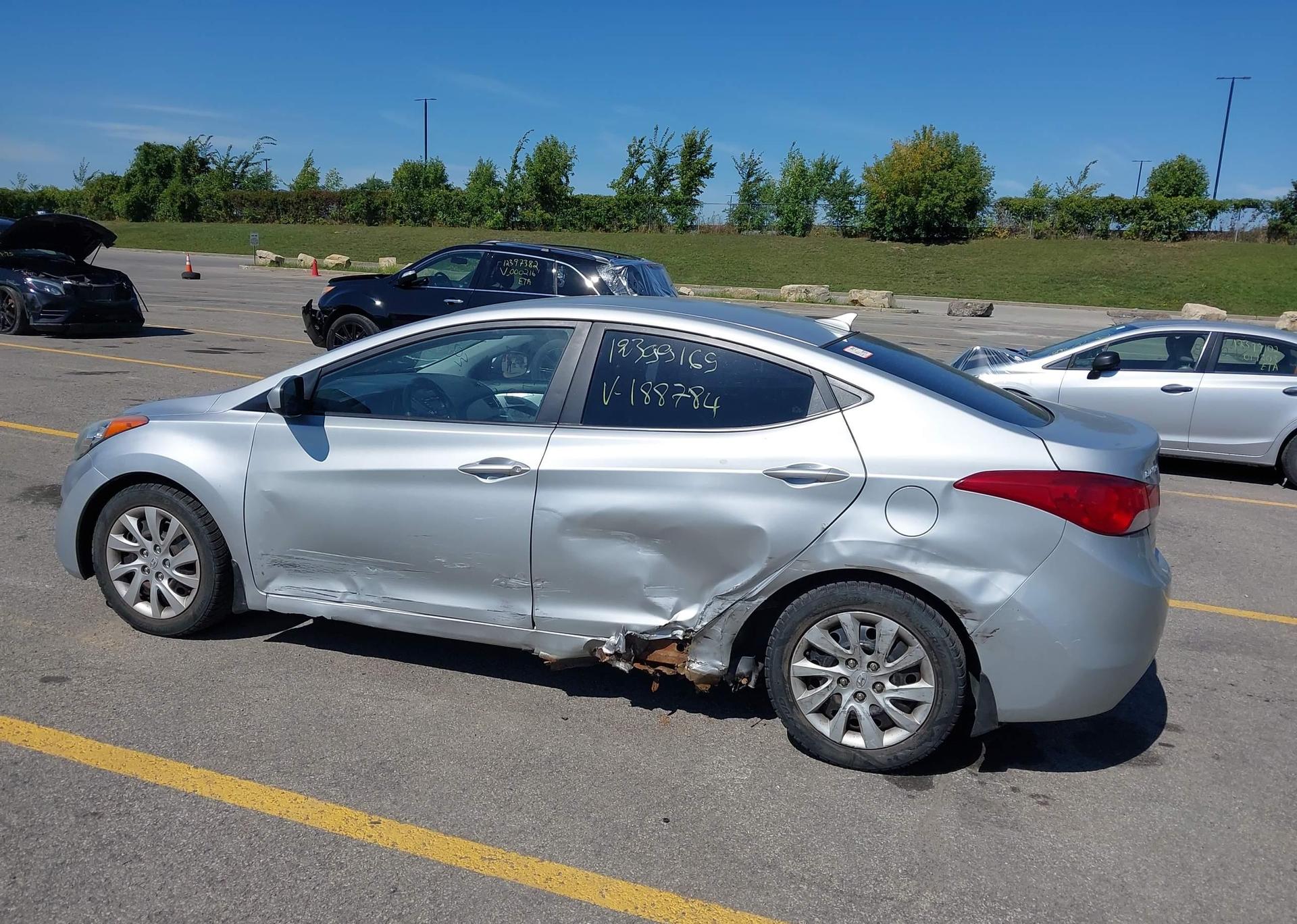 2013 HYUNDAI ELANTRA GL
