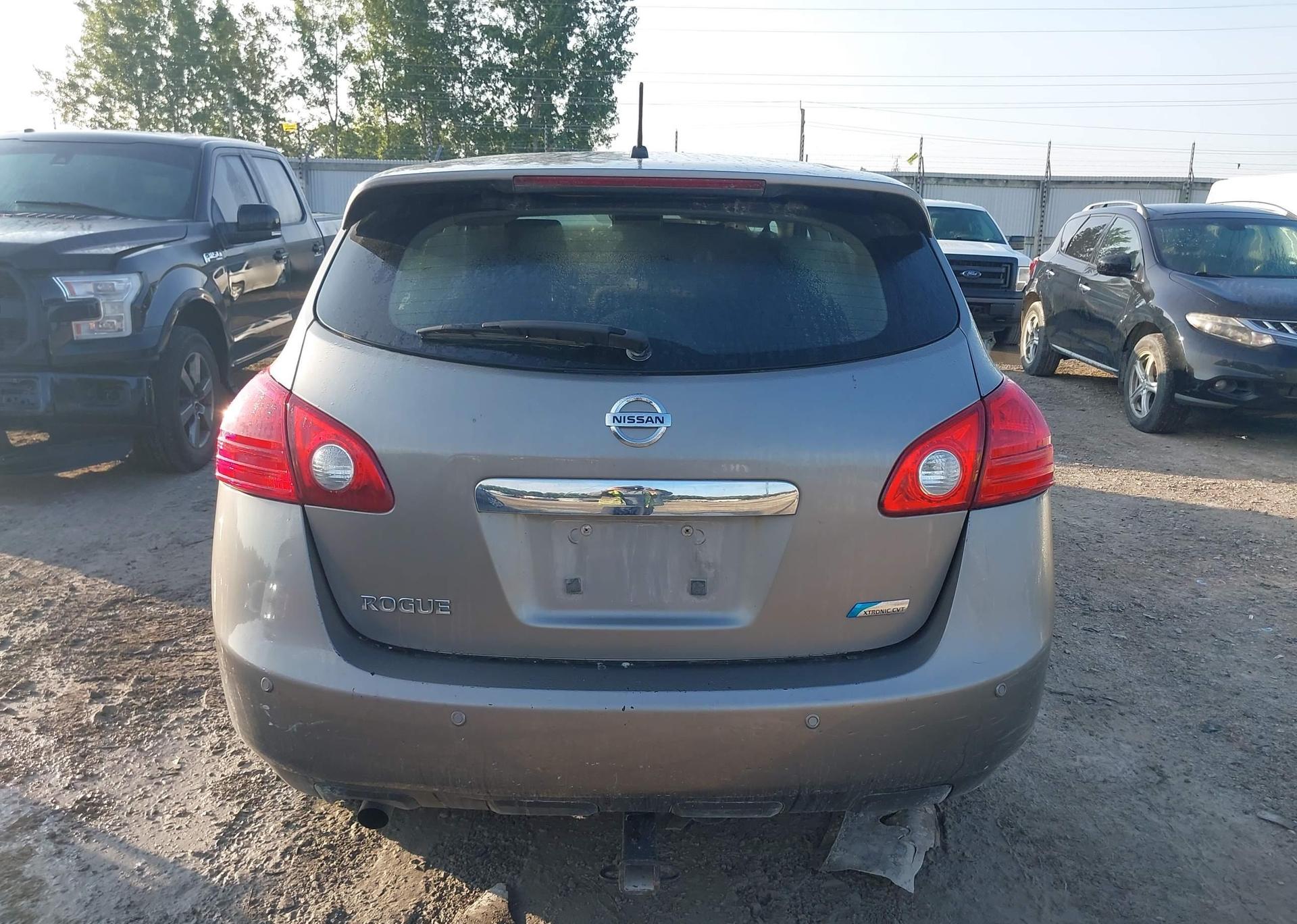 2012 NISSAN ROGUE S