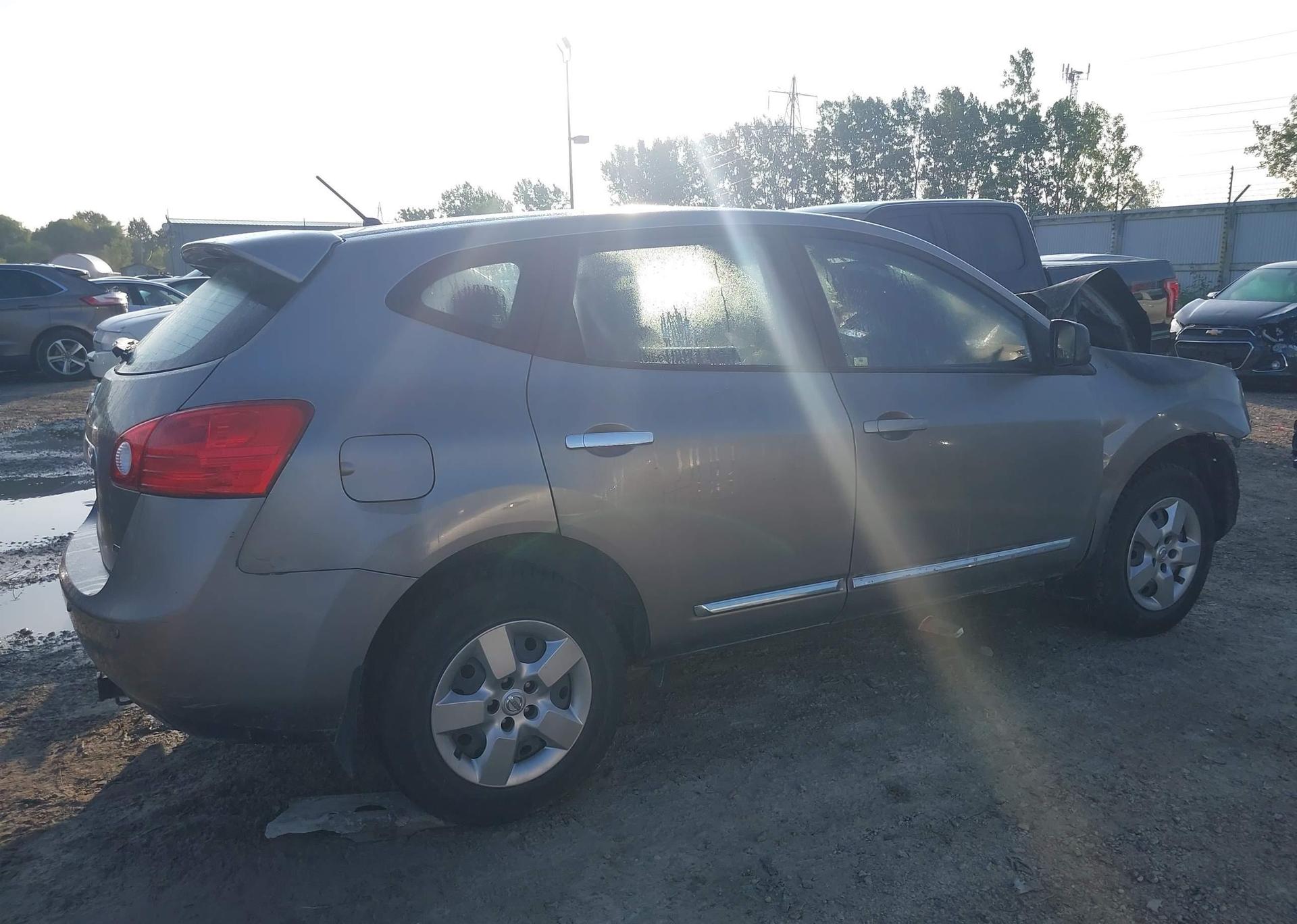 2012 NISSAN ROGUE S