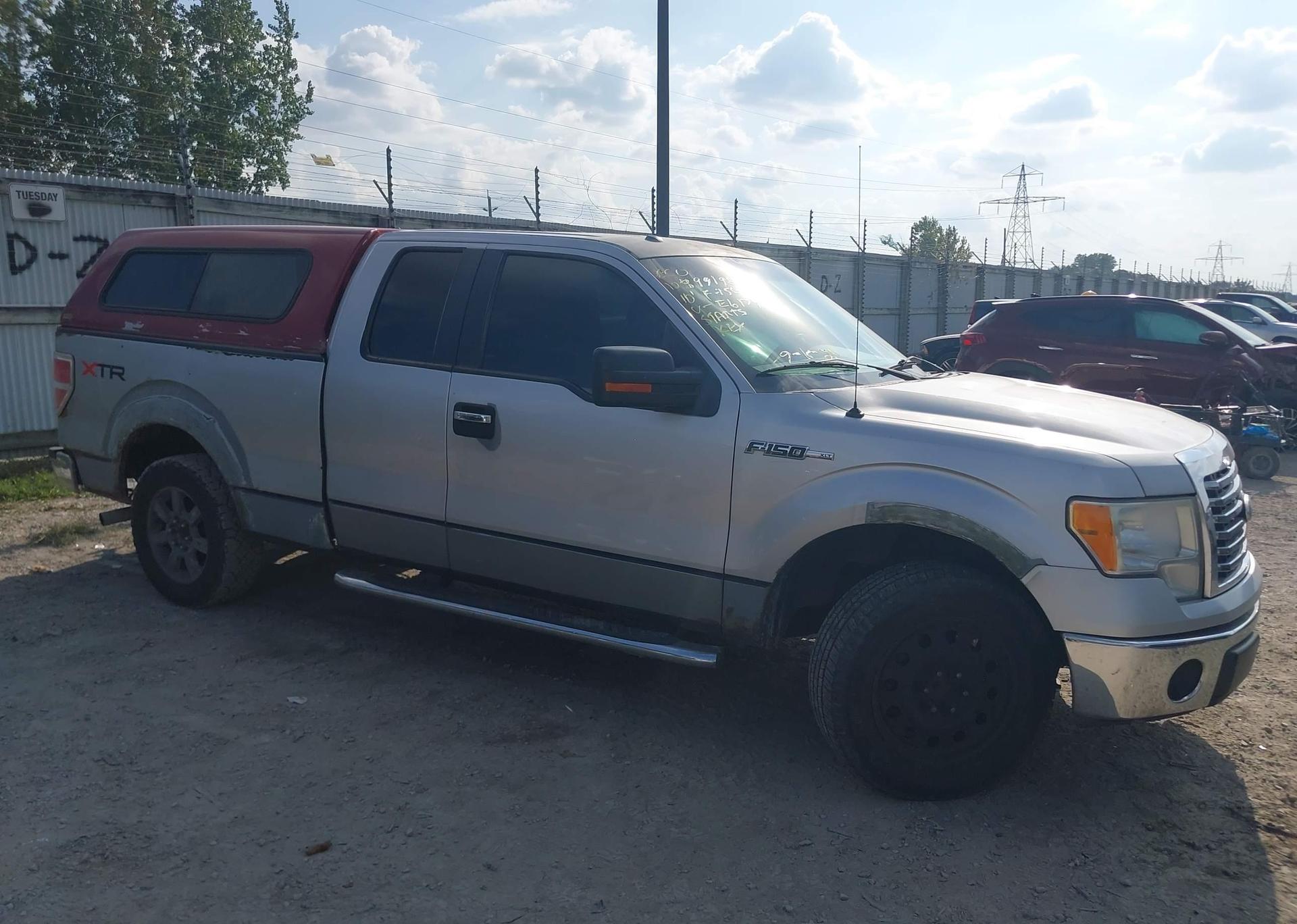 2010 FORD F-150 XLT