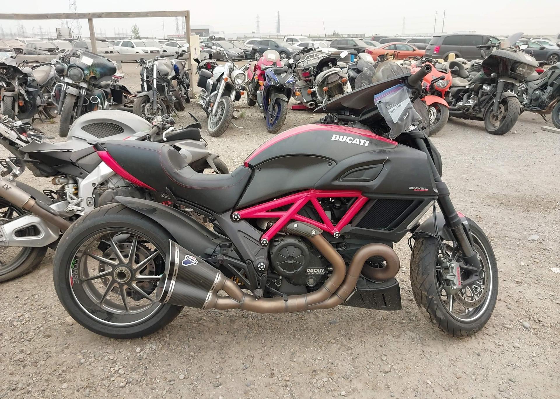 2015 DUCATI DIAVEL