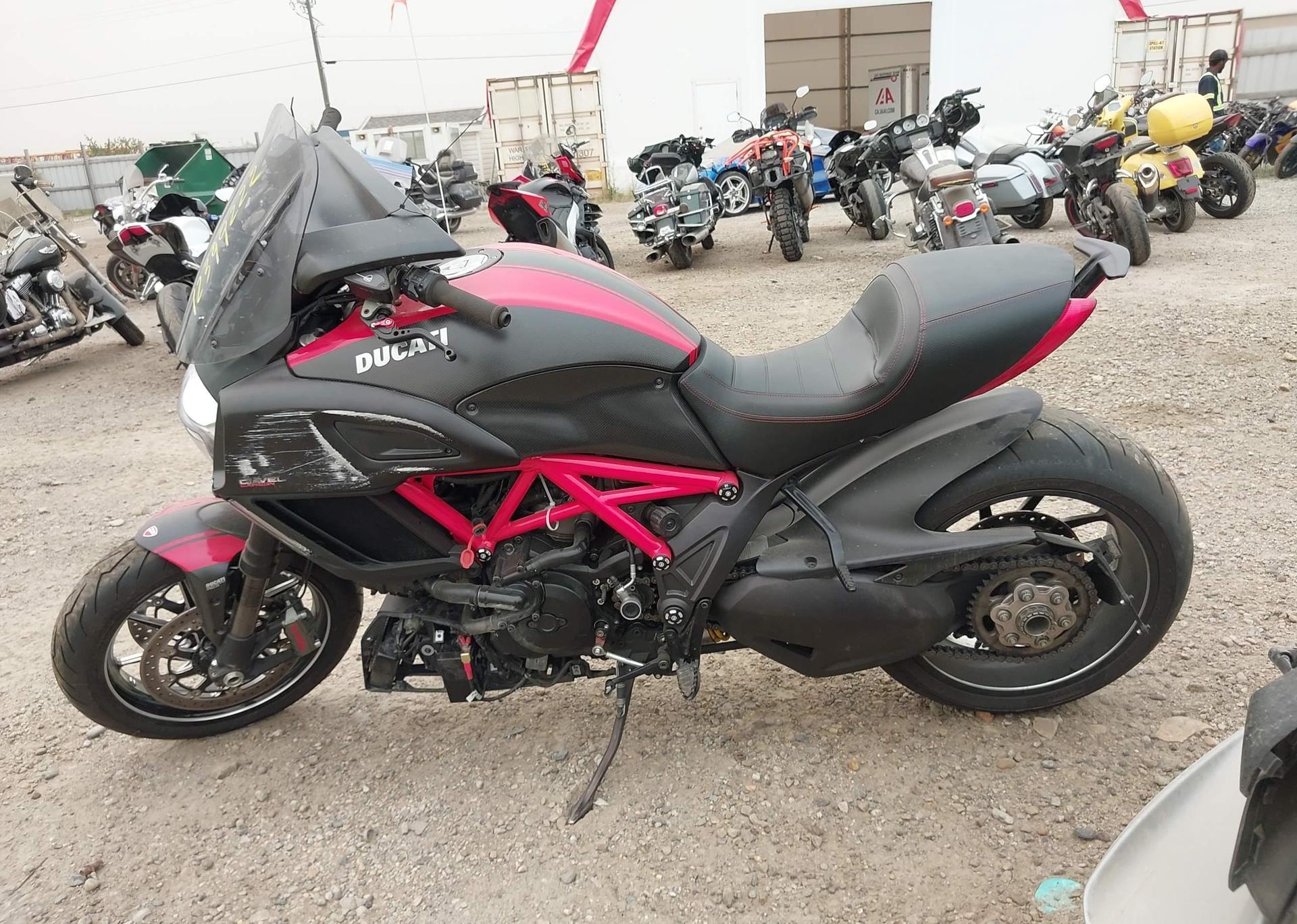 2015 DUCATI DIAVEL
