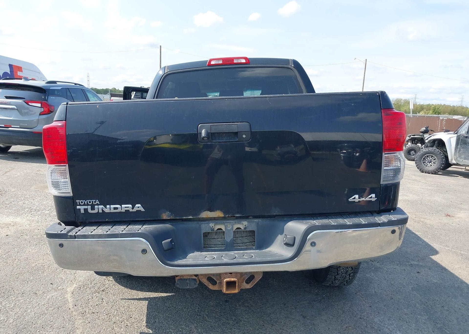 2013 TOYOTA TUNDRA CREWMAX SR5