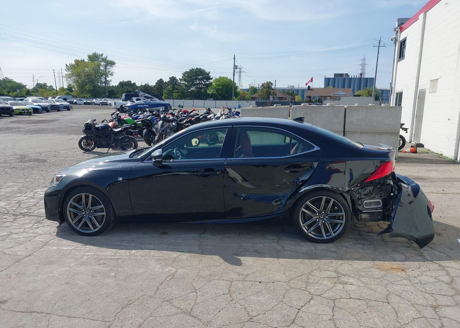 2018 LEXUS IS 300