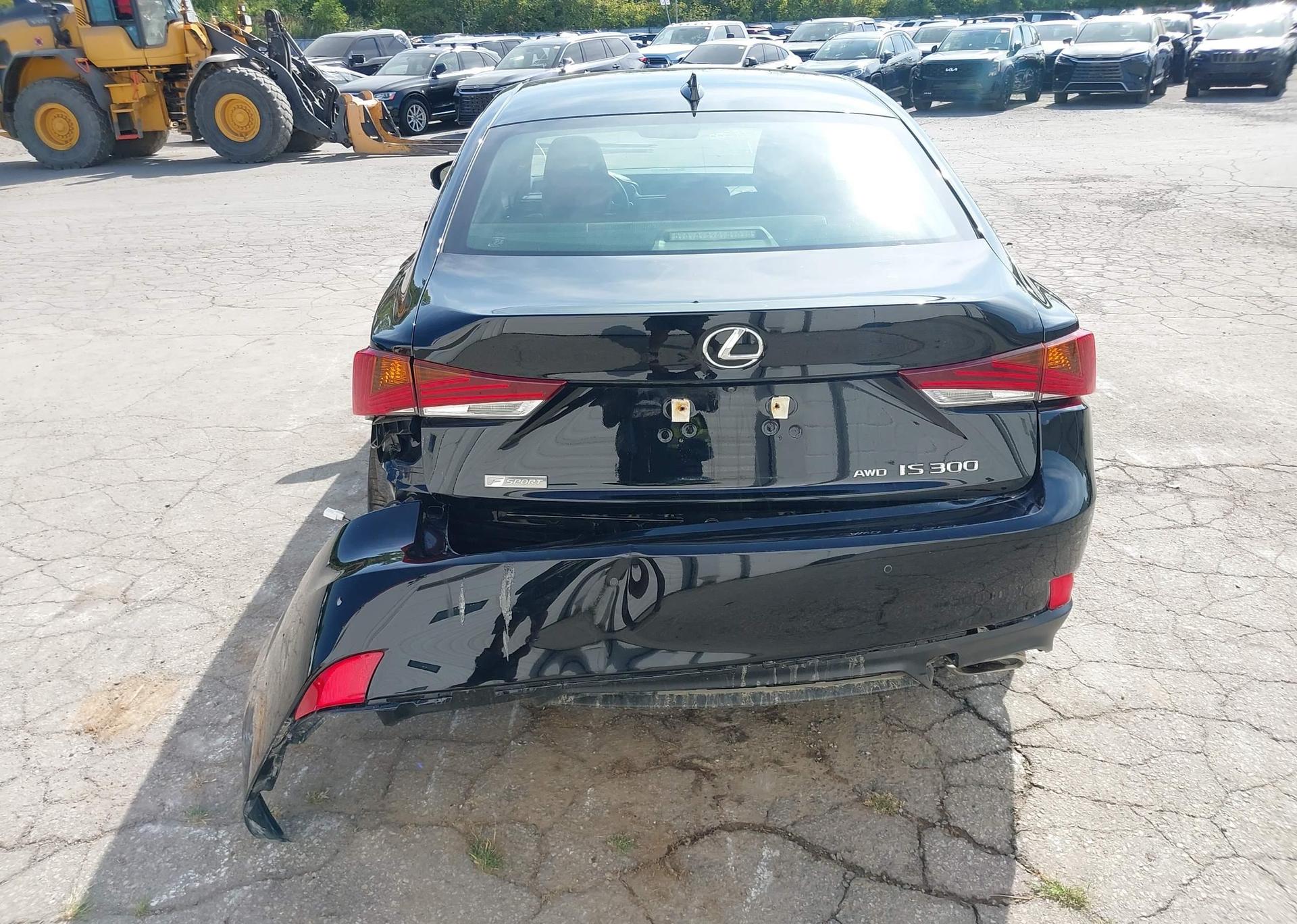 2018 LEXUS IS 300