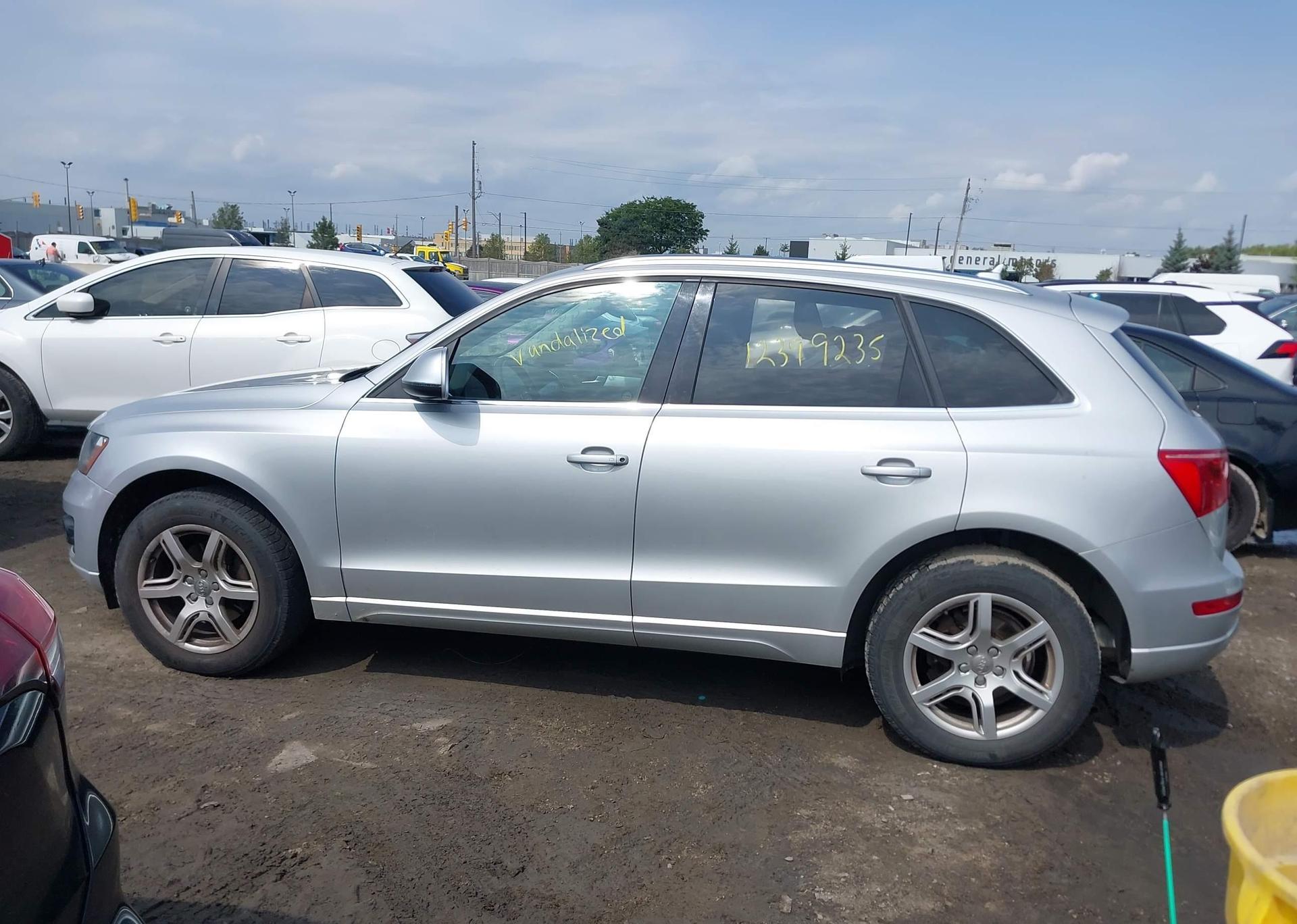 2009 AUDI Q5 3.2