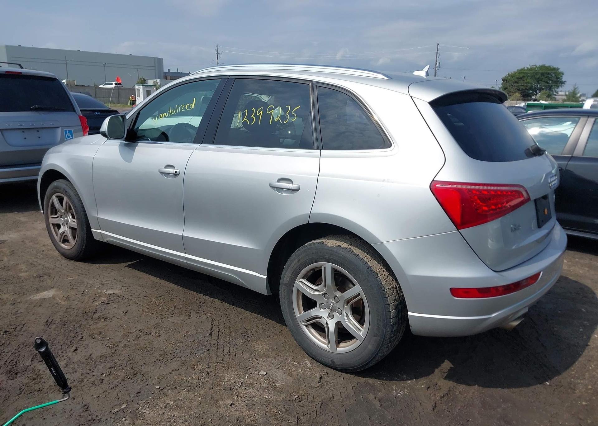 2009 AUDI Q5 3.2