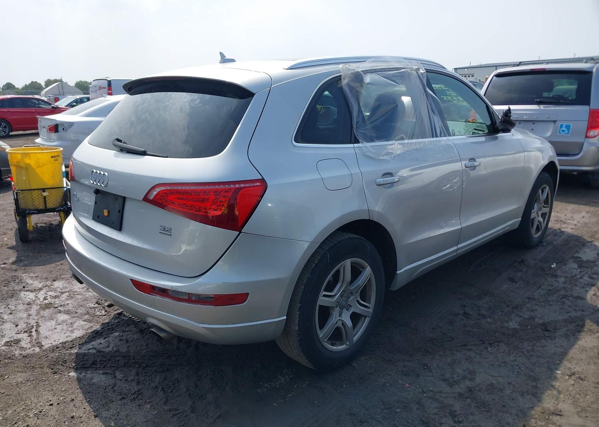 2009 AUDI Q5 3.2