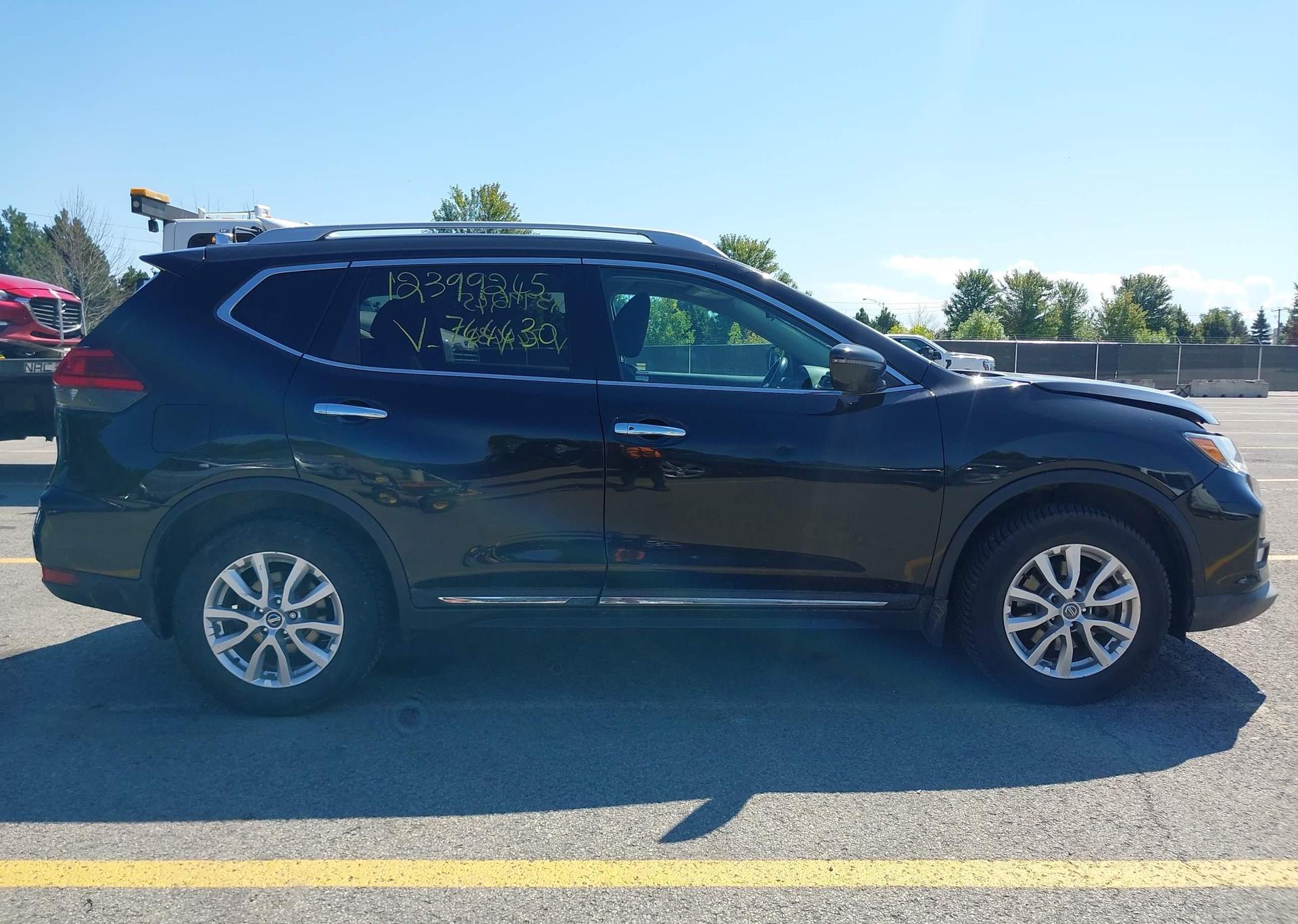 2017 NISSAN ROGUE S