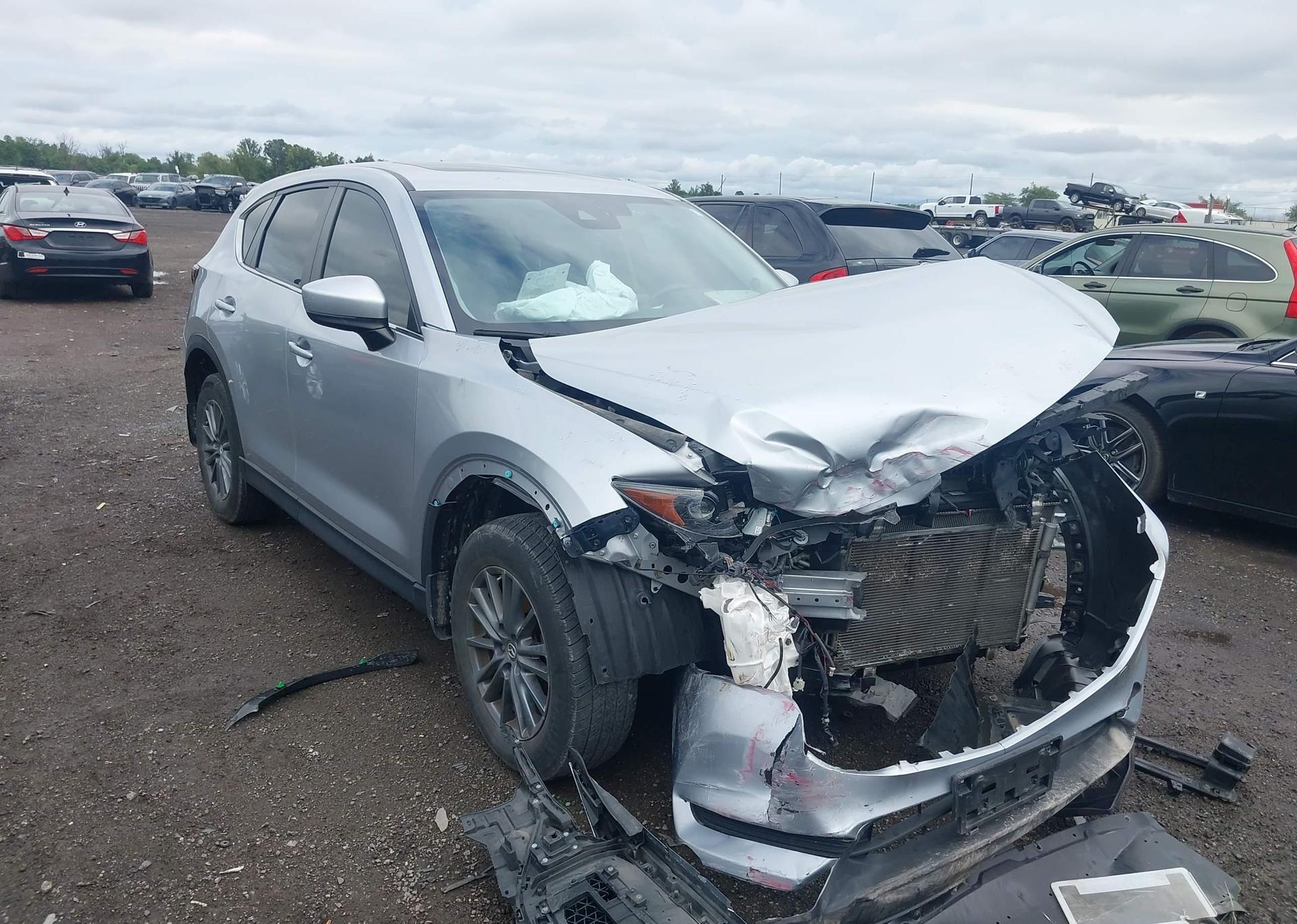 2017 MAZDA CX-5 GS