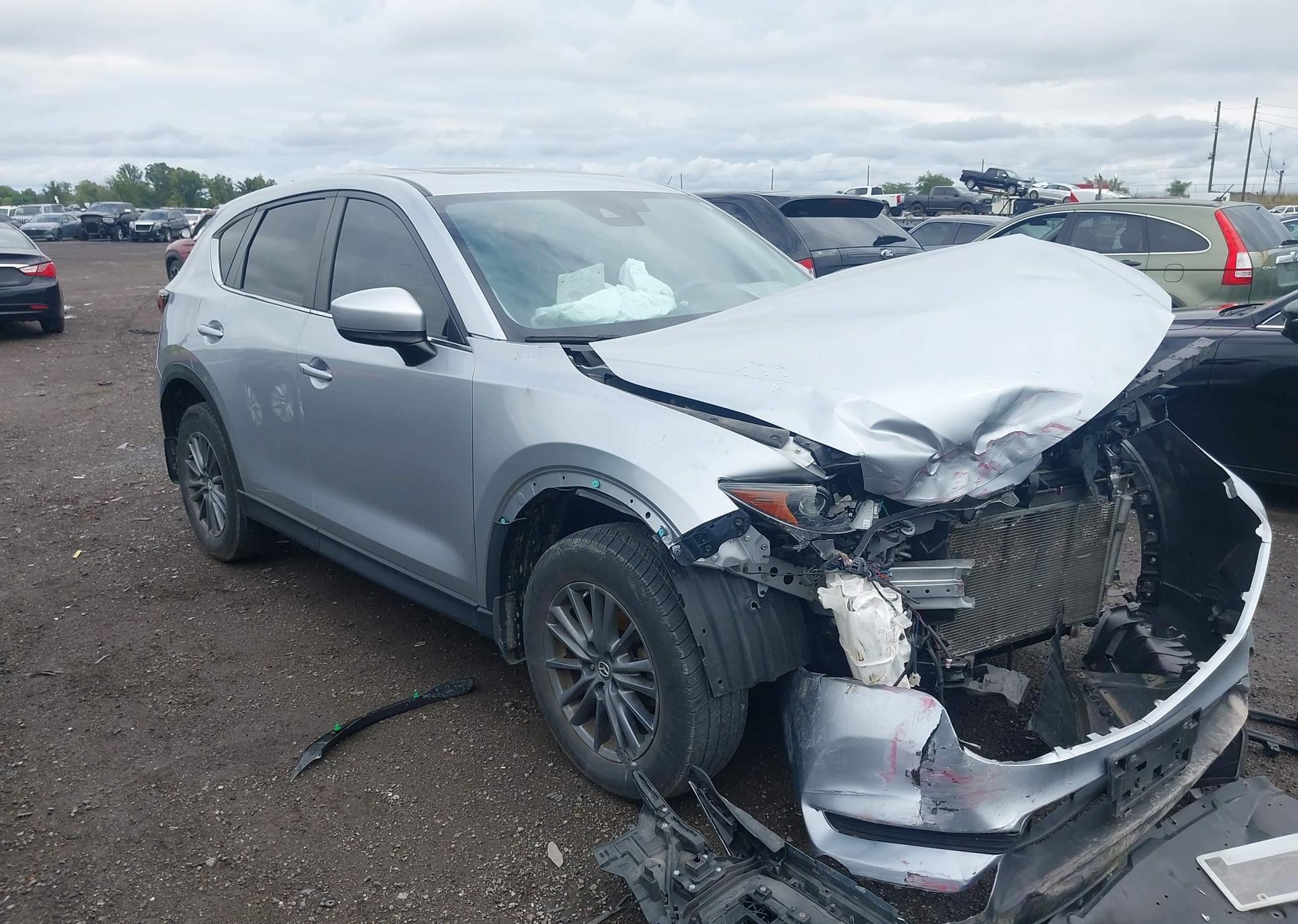 2017 MAZDA CX-5 GS