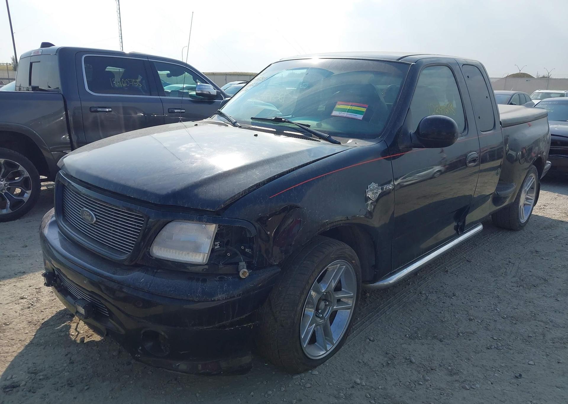 2000 FORD F-150 LARIAT