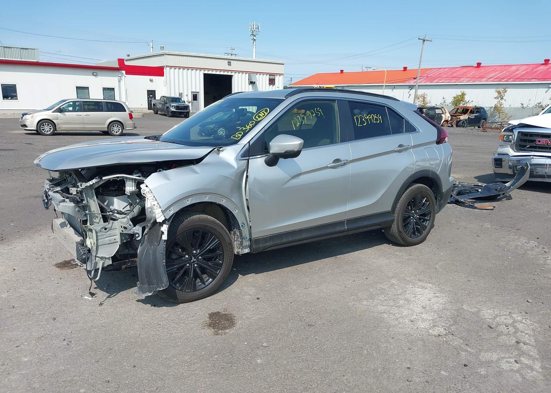 2022 MITSUBISHI ECLIPSE CROSS LE