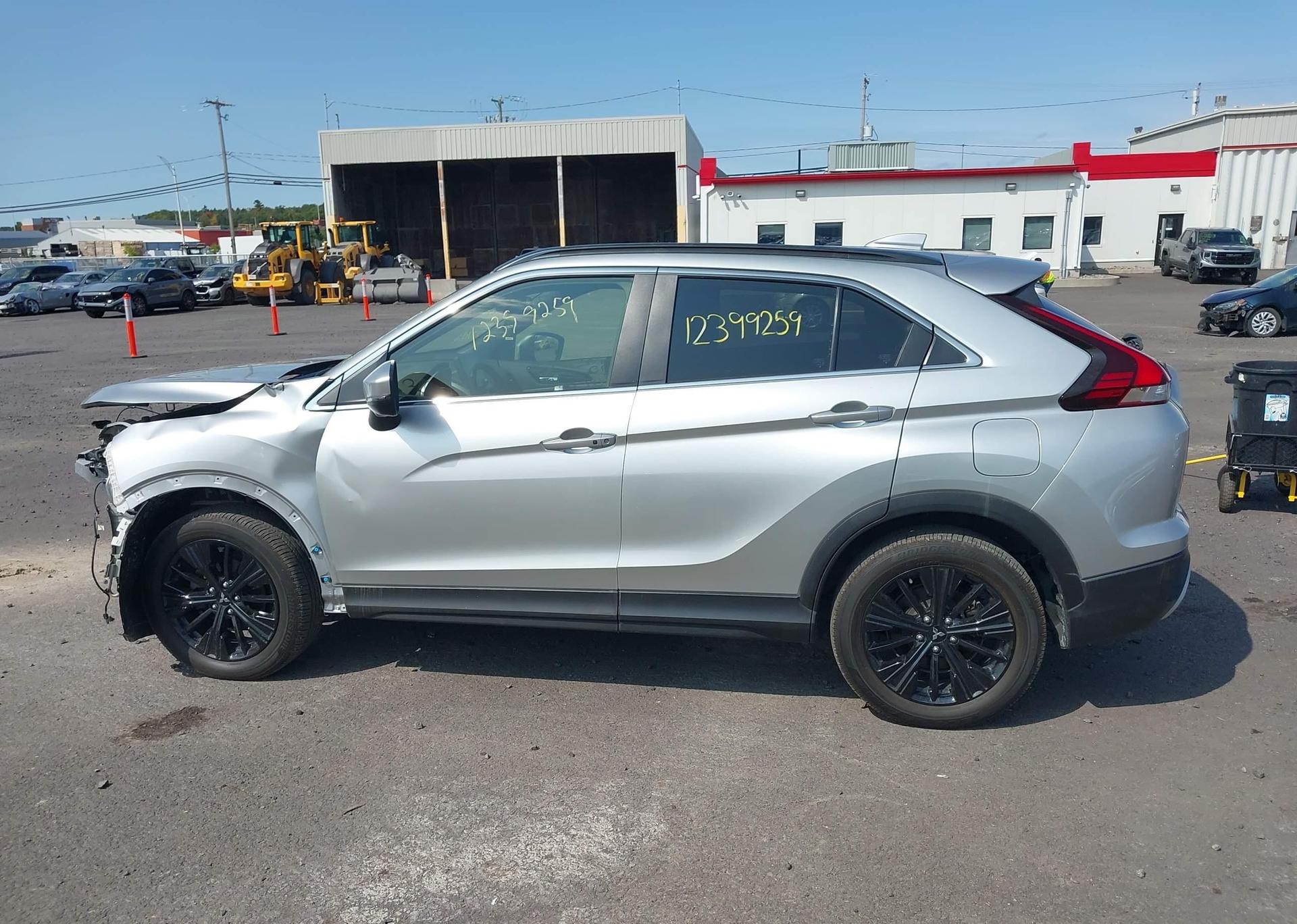 2022 MITSUBISHI ECLIPSE CROSS LE