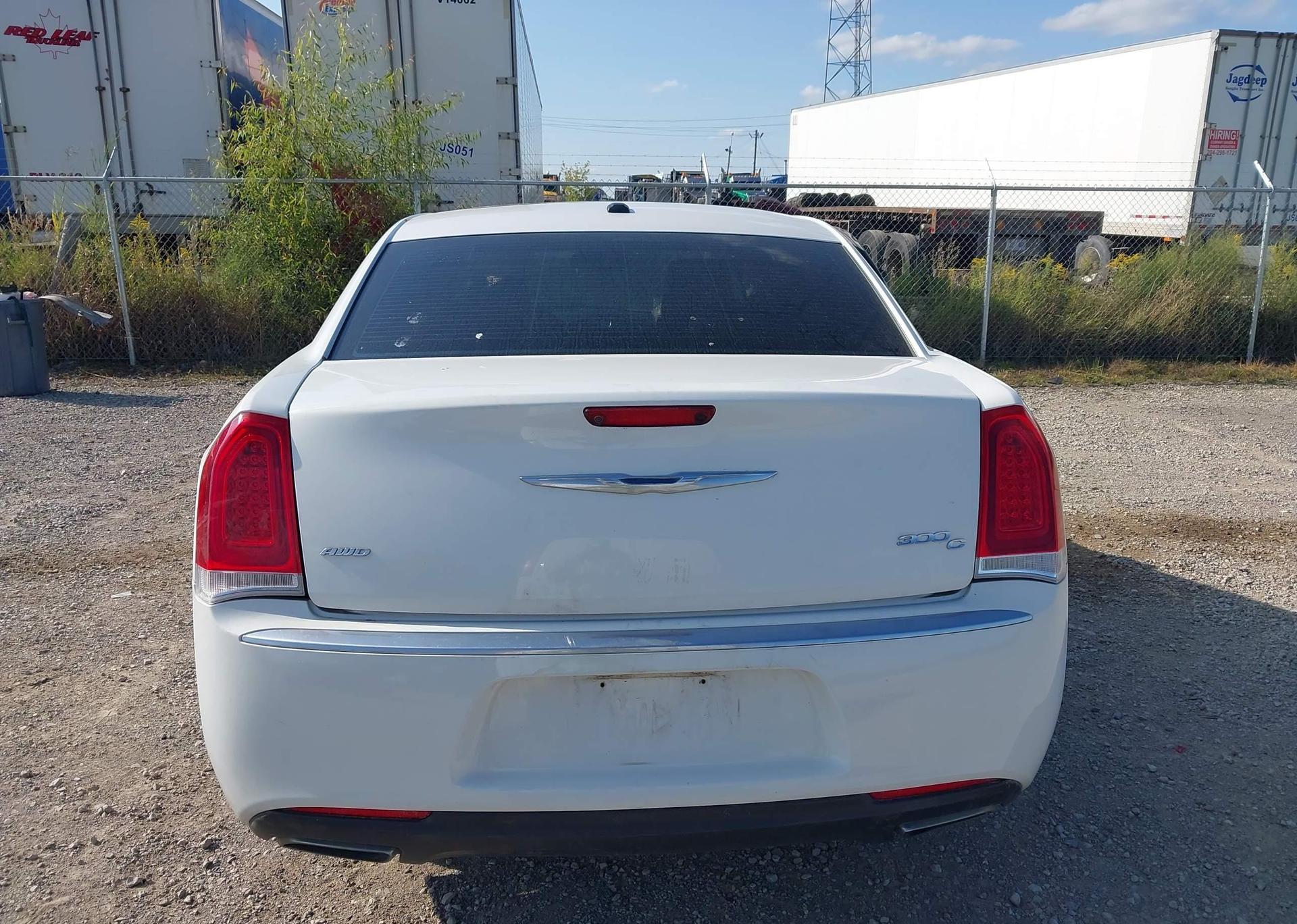 2017 CHRYSLER 300 C PLATINUM