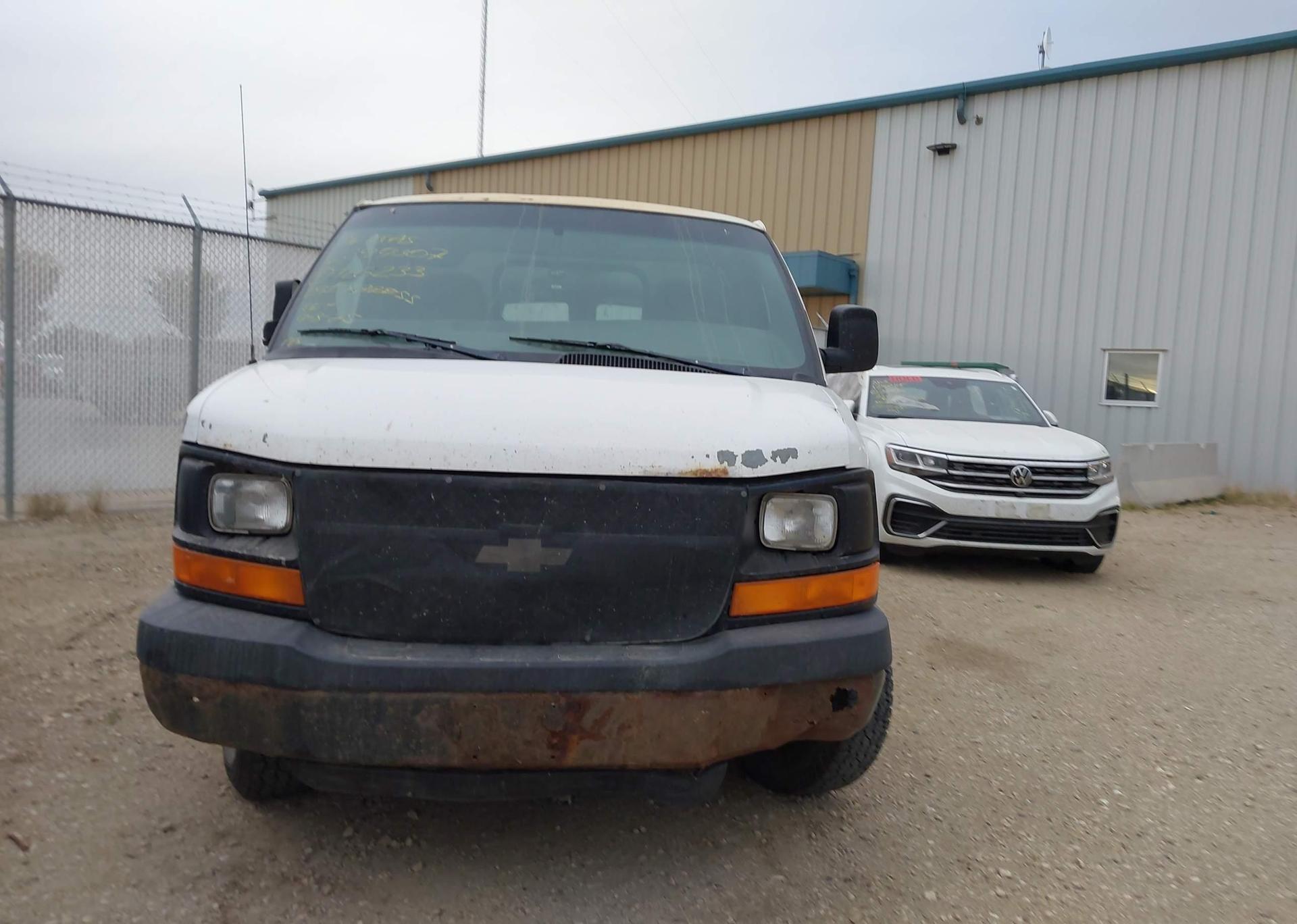 2009 CHEVROLET EXPRESS G3500