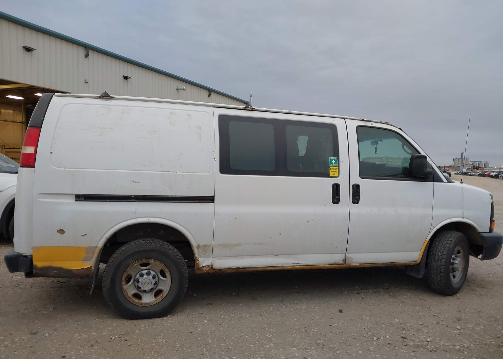 2009 CHEVROLET EXPRESS G3500