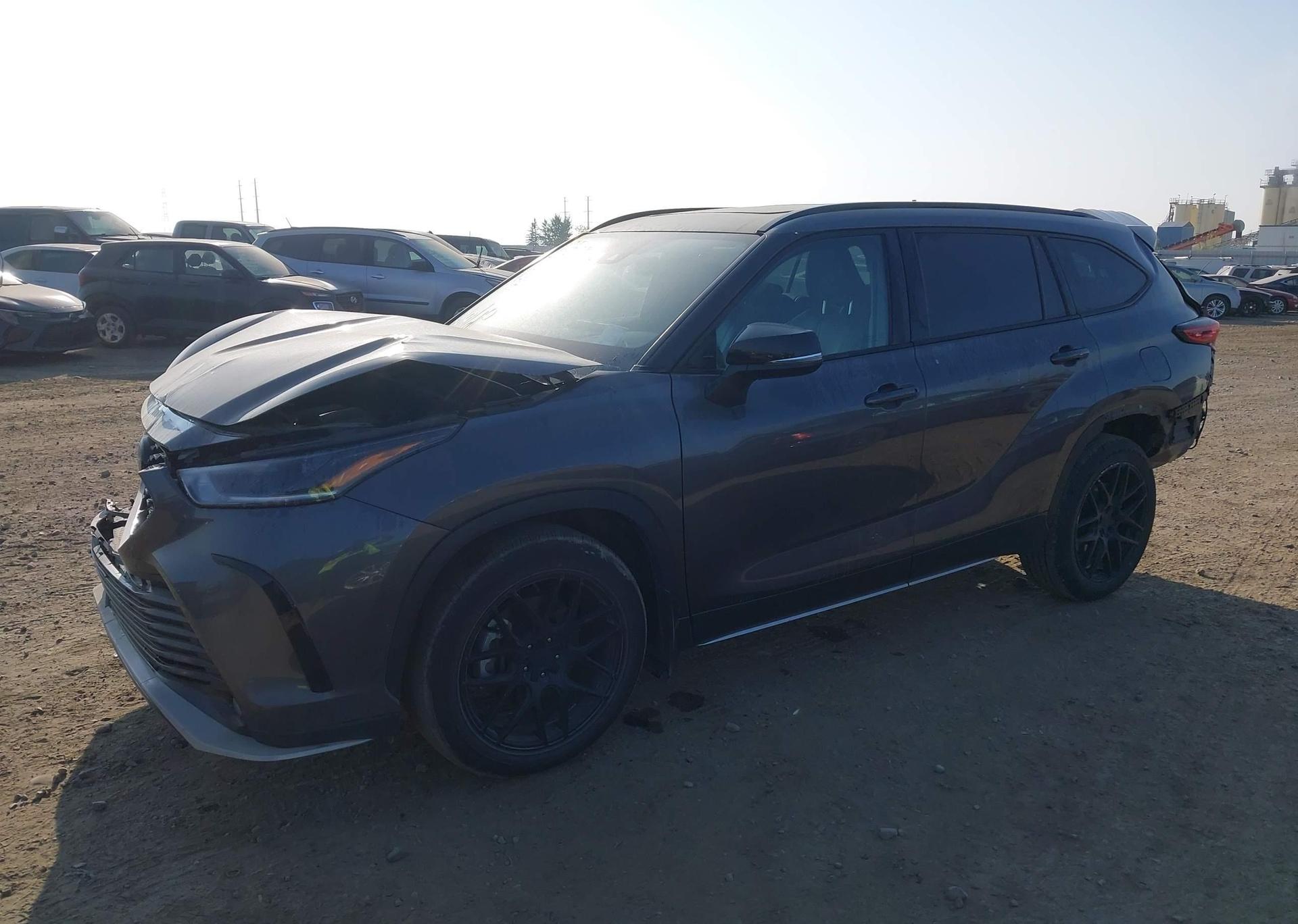 2022 TOYOTA HIGHLANDER XSE