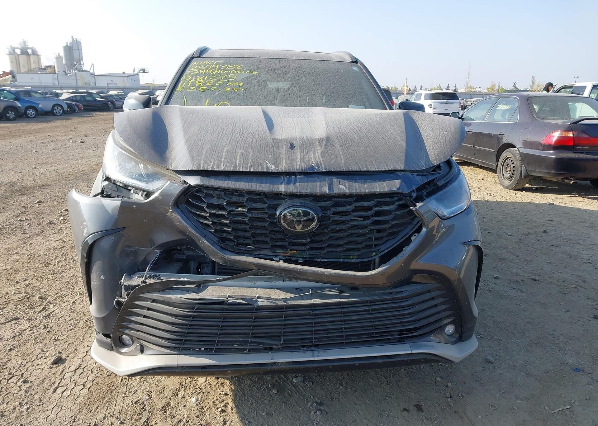 2022 TOYOTA HIGHLANDER XSE