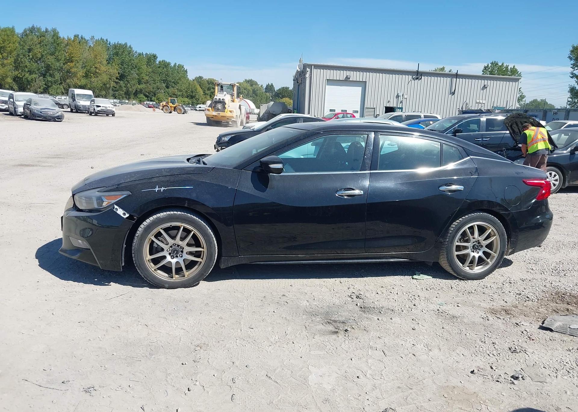 2017 NISSAN MAXIMA
