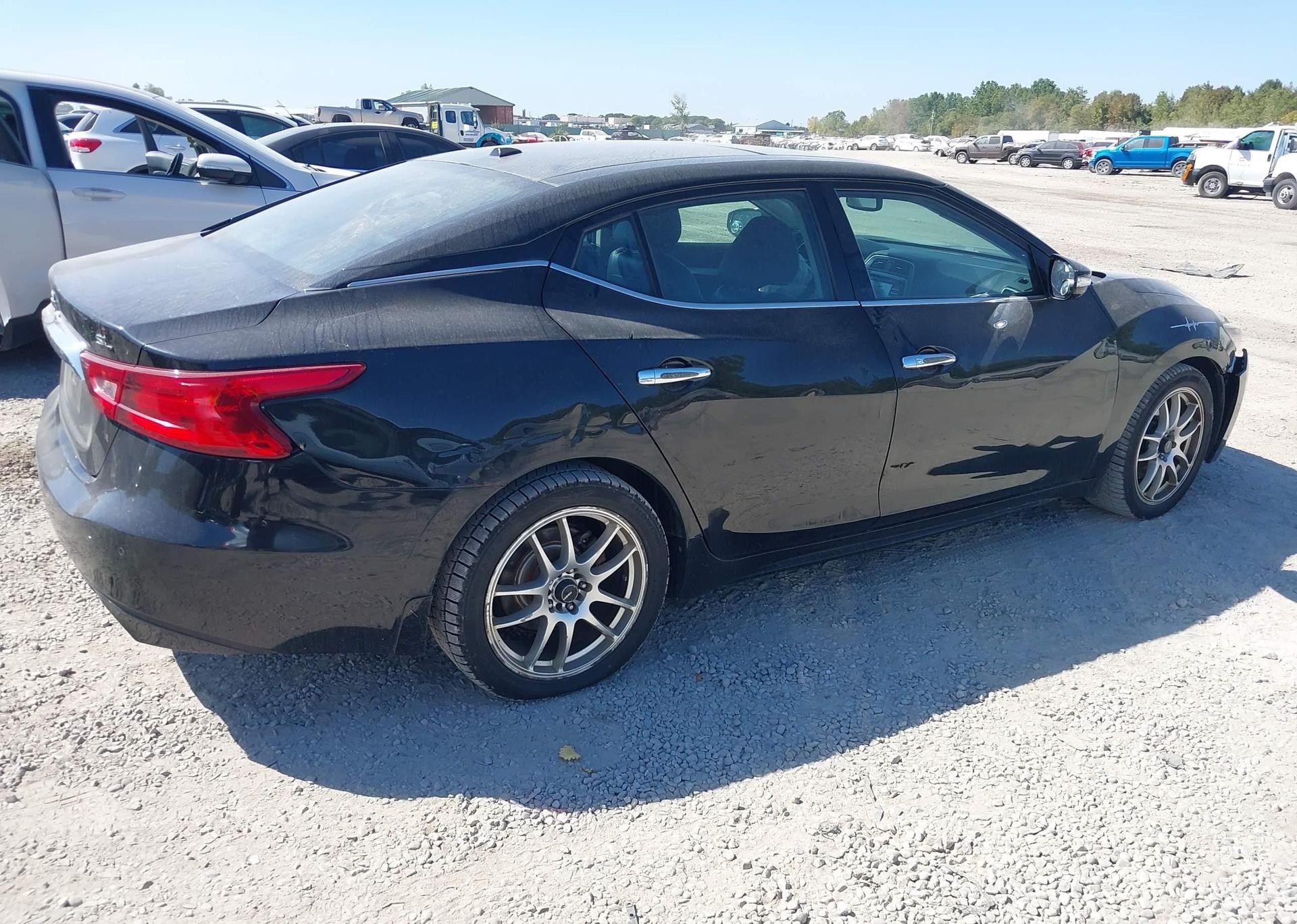 2017 NISSAN MAXIMA