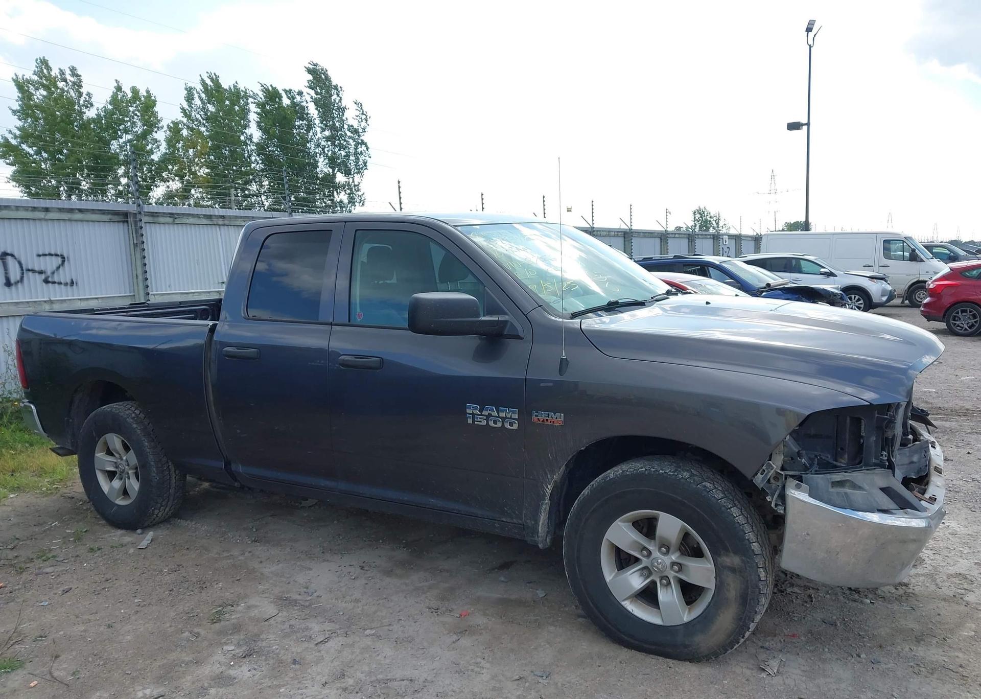 2016 RAM 1500 ST