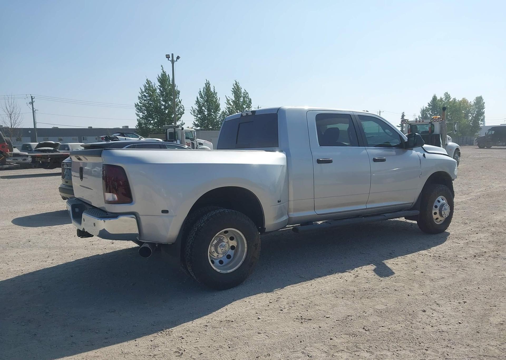 2017 RAM 3500 SLT