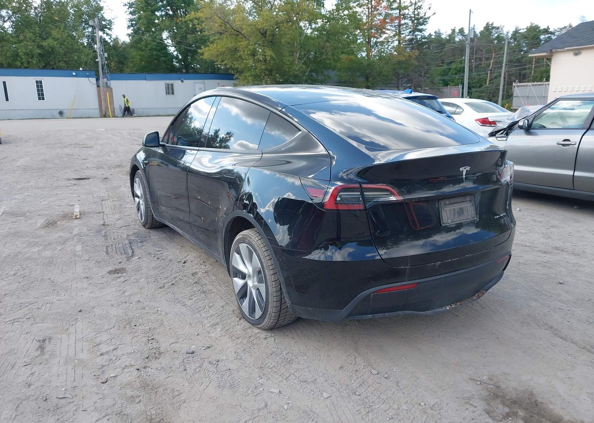 2022 TESLA MODEL Y LONG RANGE