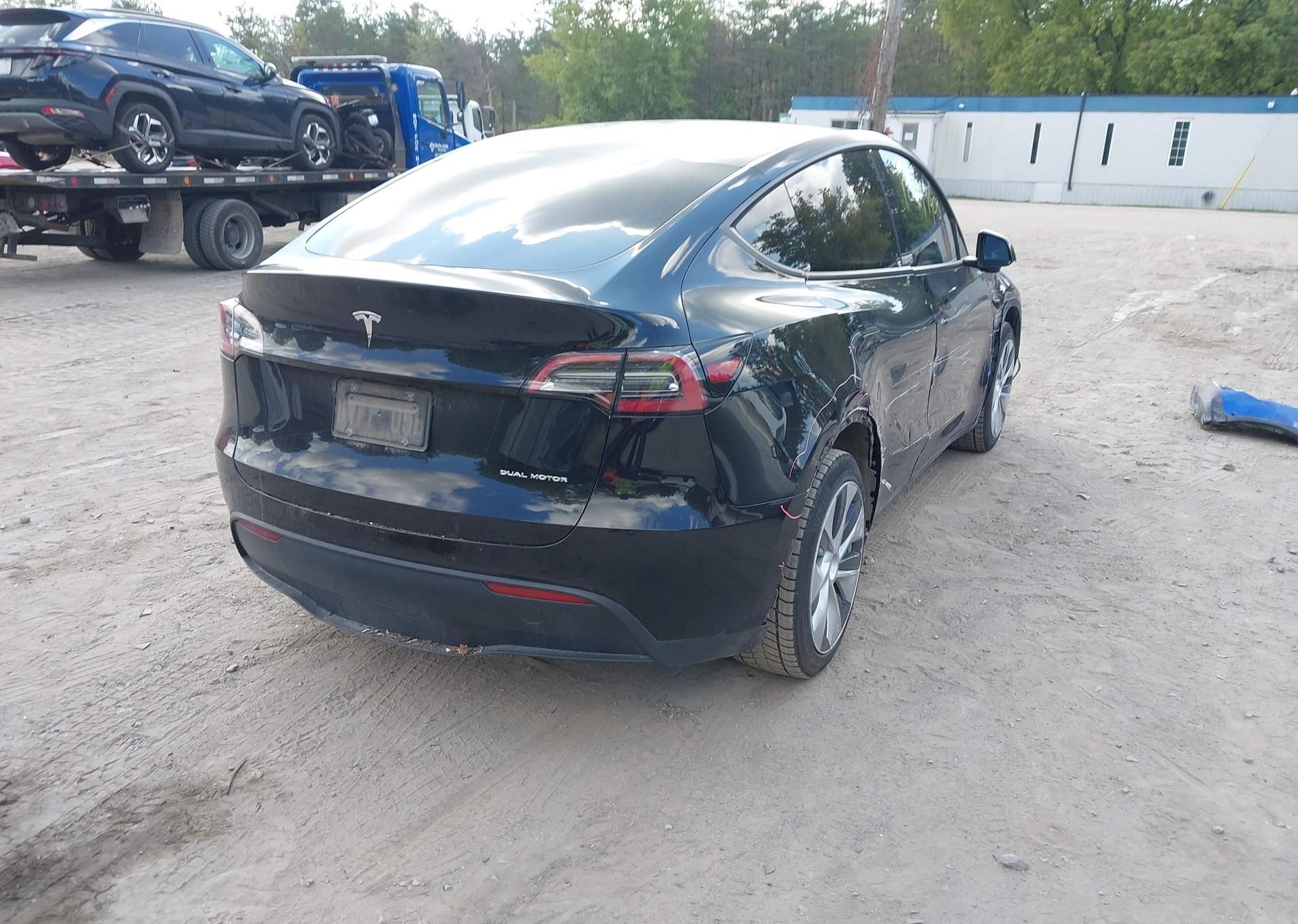 2022 TESLA MODEL Y LONG RANGE