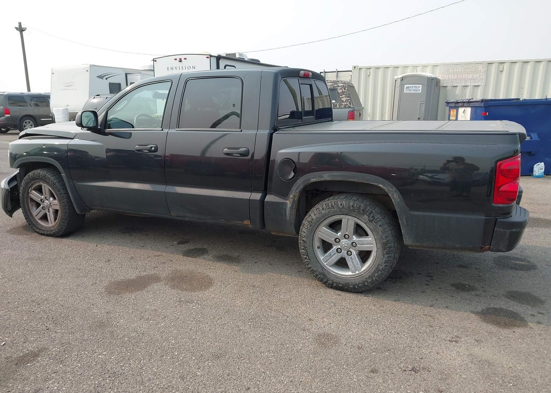 2008 DODGE DAKOTA QUAD SLT