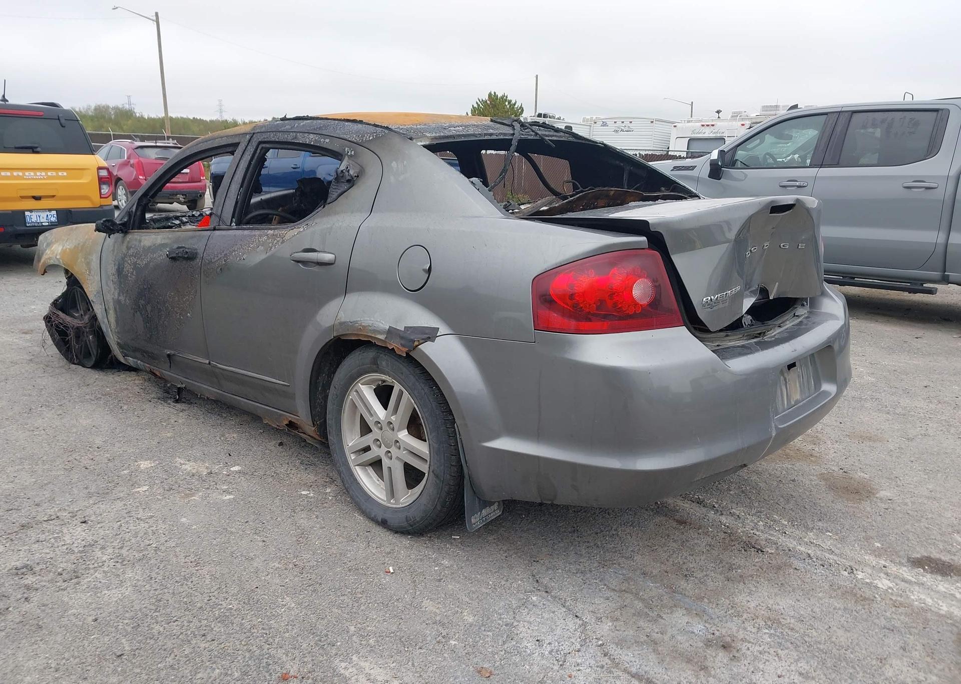 2012 DODGE AVENGER