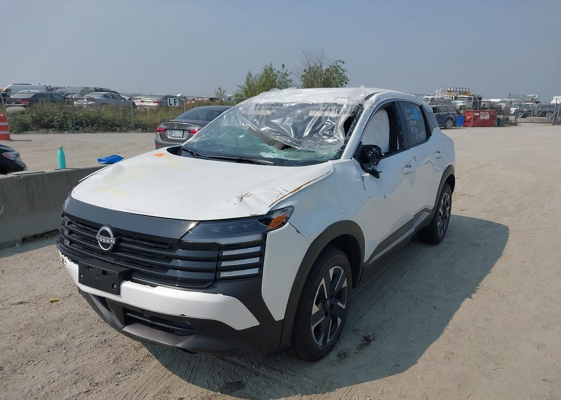 2025 NISSAN KICKS SV