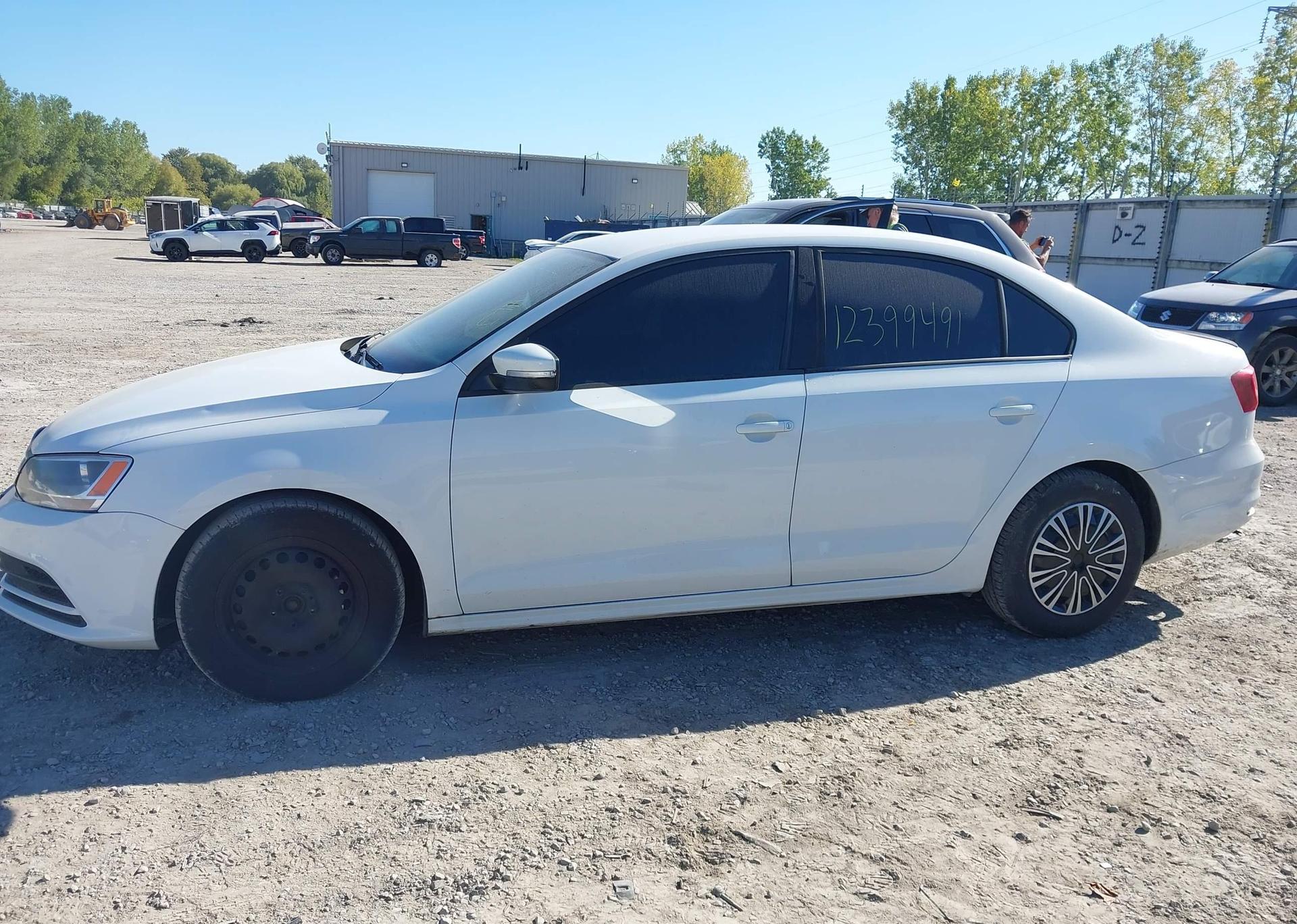 2016 VOLKSWAGEN JETTA