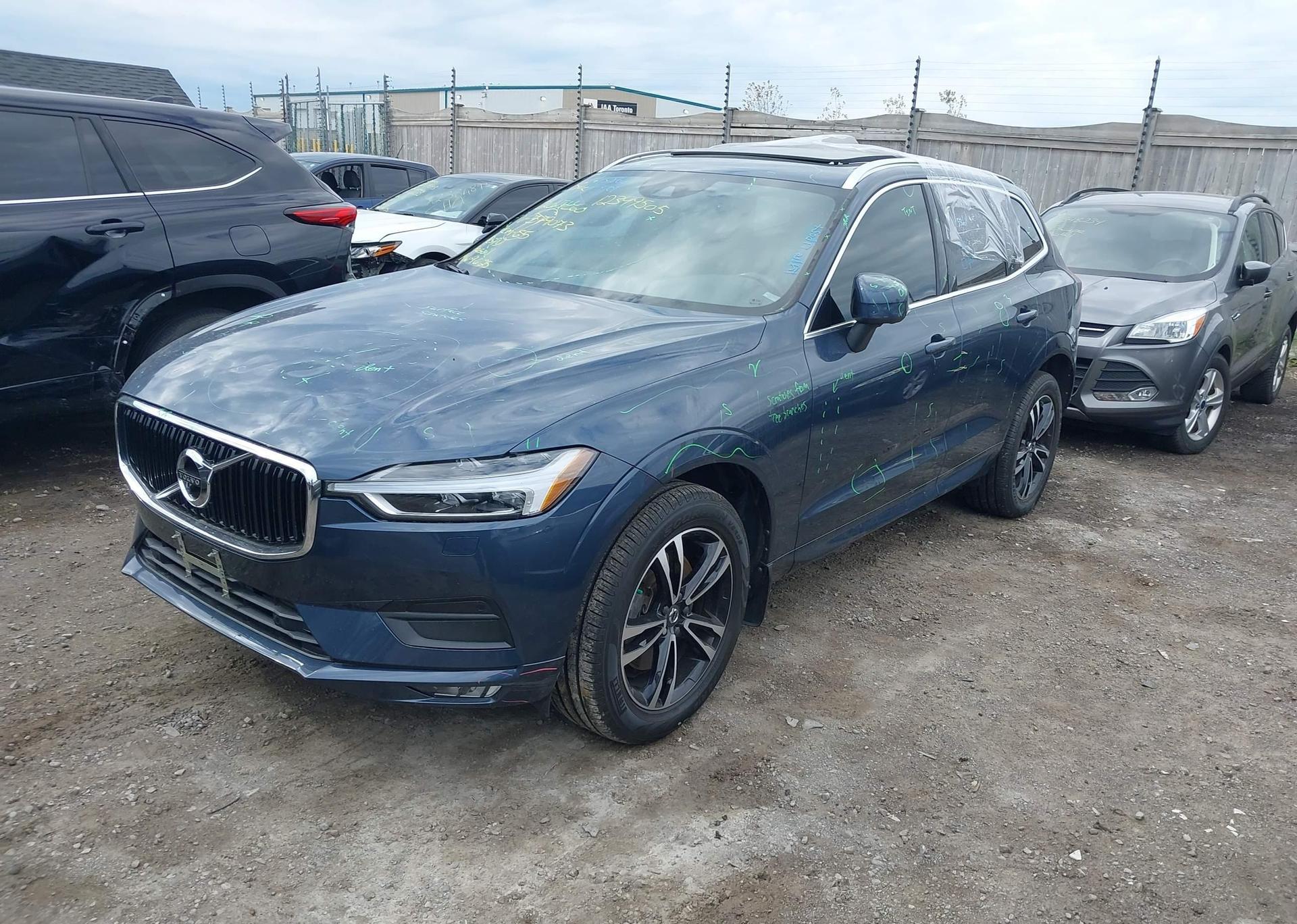 2020 VOLVO XC60 T6 MOMENTUM
