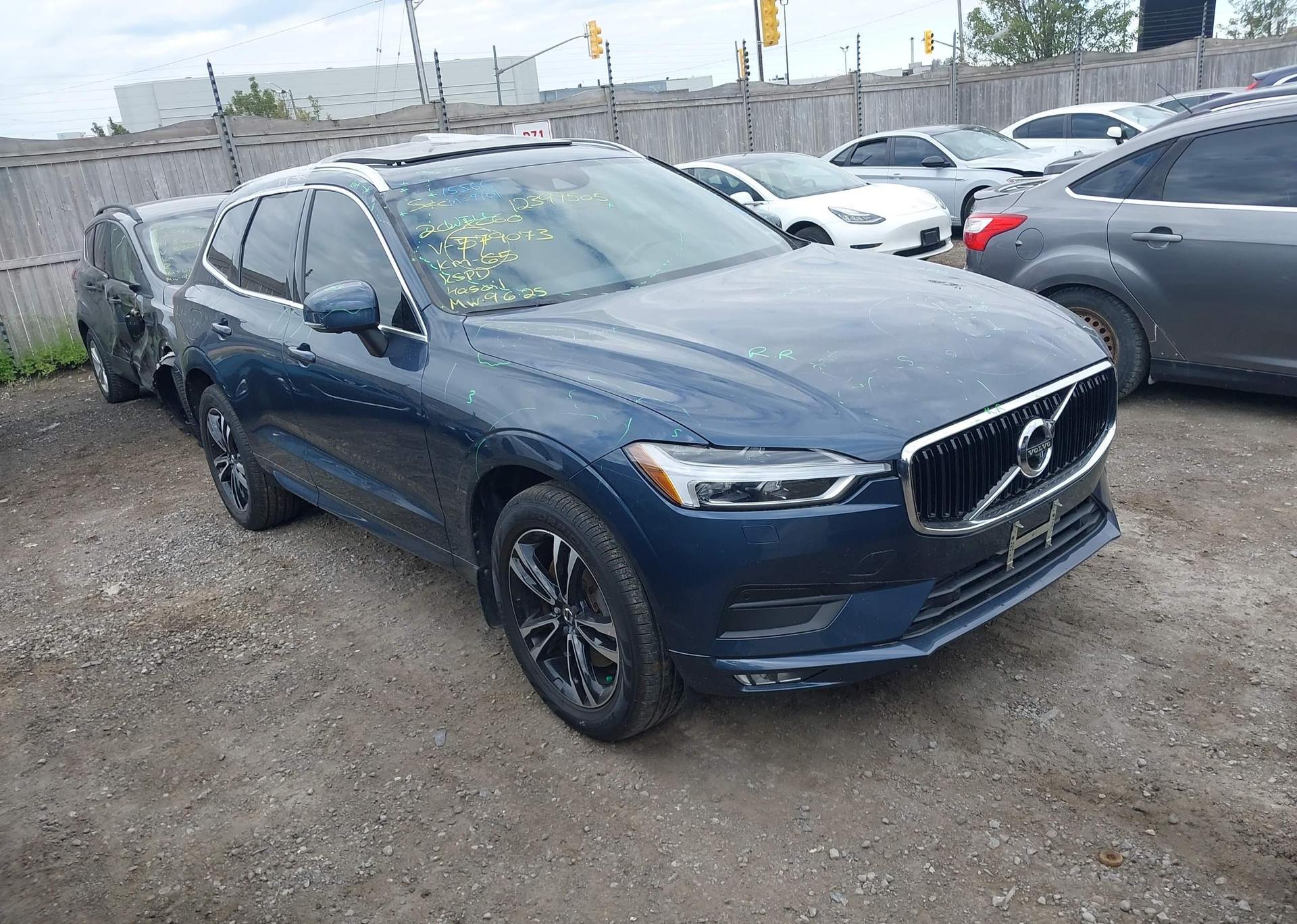 2020 VOLVO XC60 T6 MOMENTUM