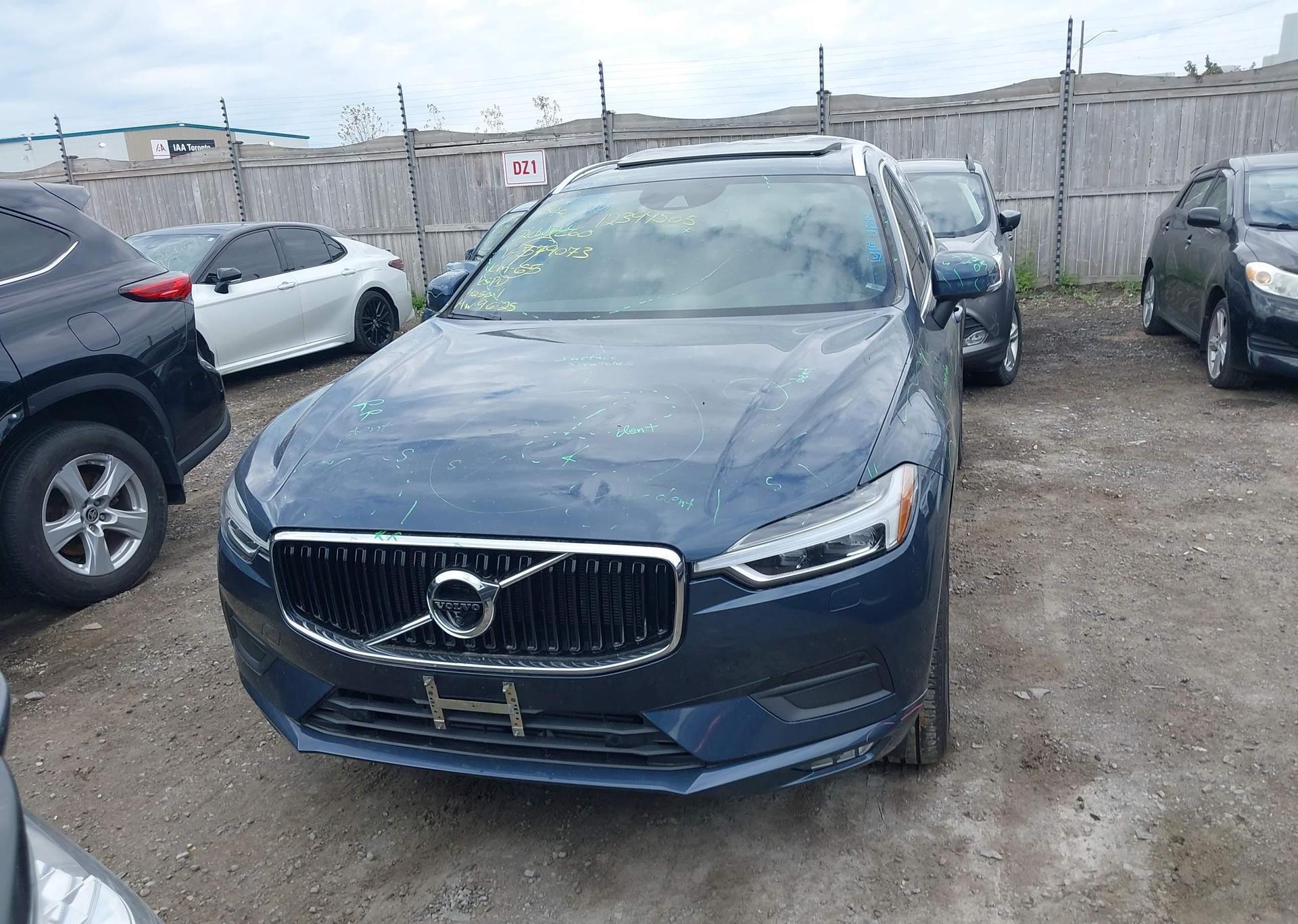 2020 VOLVO XC60 T6 MOMENTUM